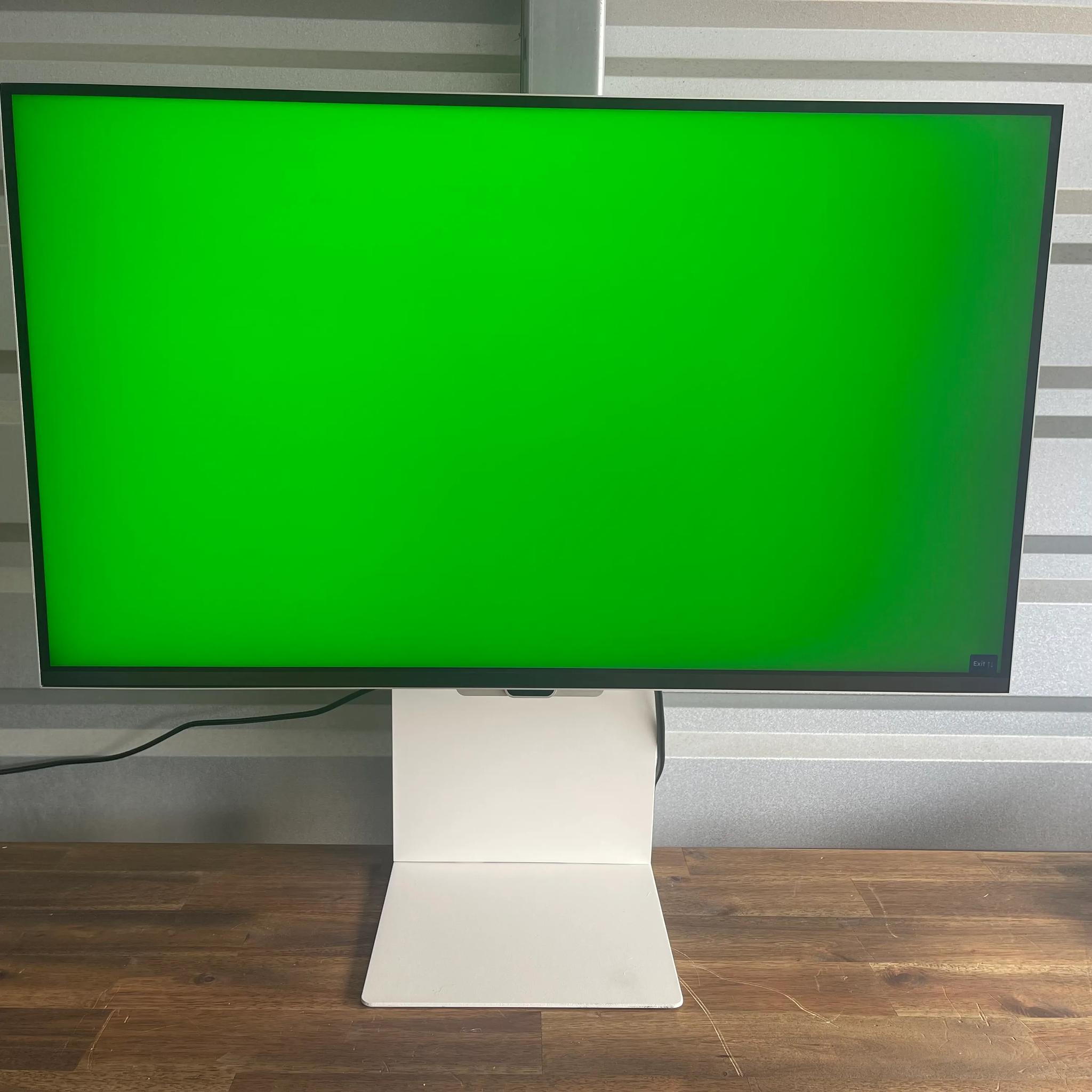 Samsung 27" ViewFinity S9 5K 60Hz Monitor
