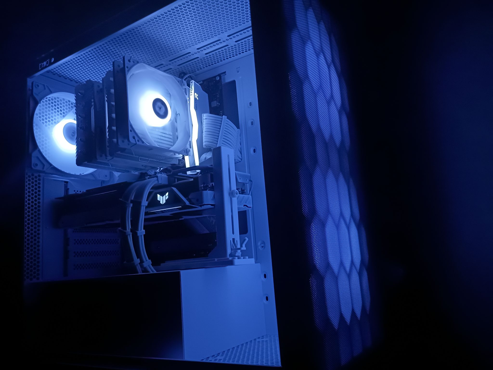 🤍White 1080/1440 Mid-Range PC🤍| 5700x | 3070 Ti | 32GB RAM 3200 | 1TB SSD