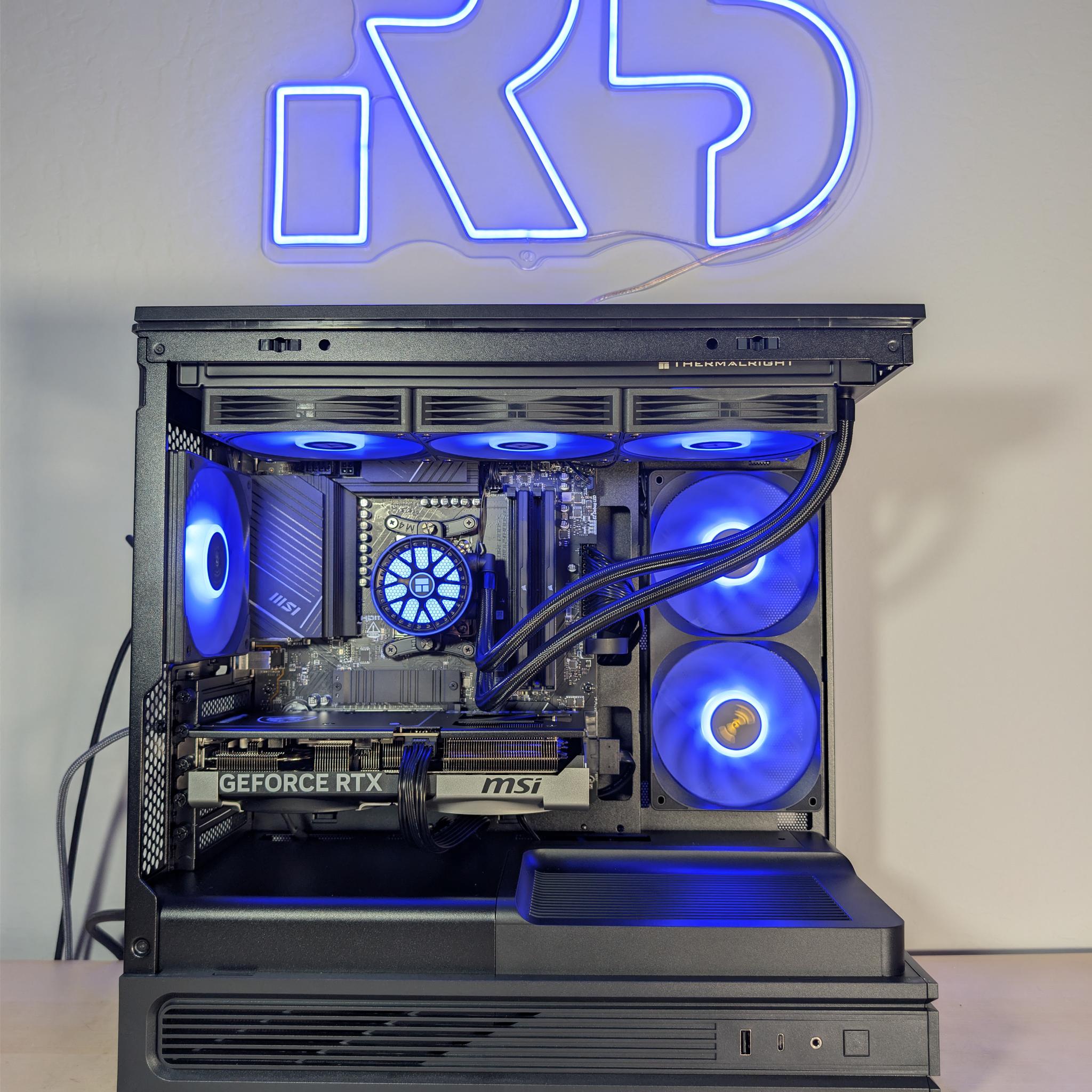 RTX 5070 // Ryzen 7 9700x // 32GB DDR5 // 1TB Gen4 NVMe // WiFi