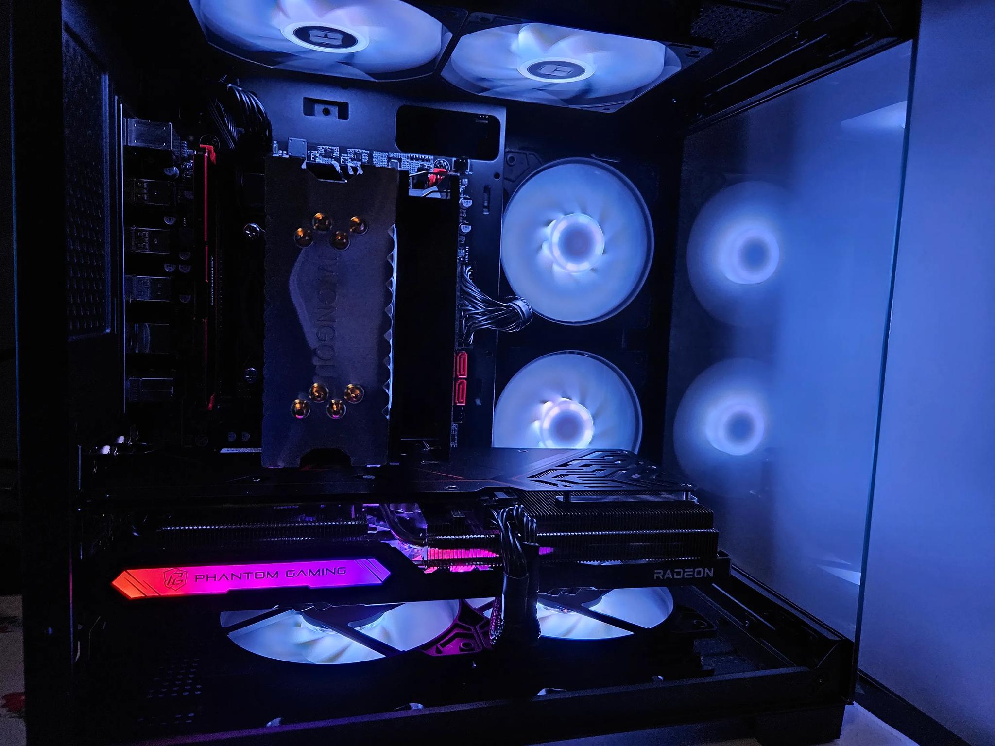 Dark Side Rig Intel 10 Core / 16GB DDR4 / 1TB SSD / RX 7600