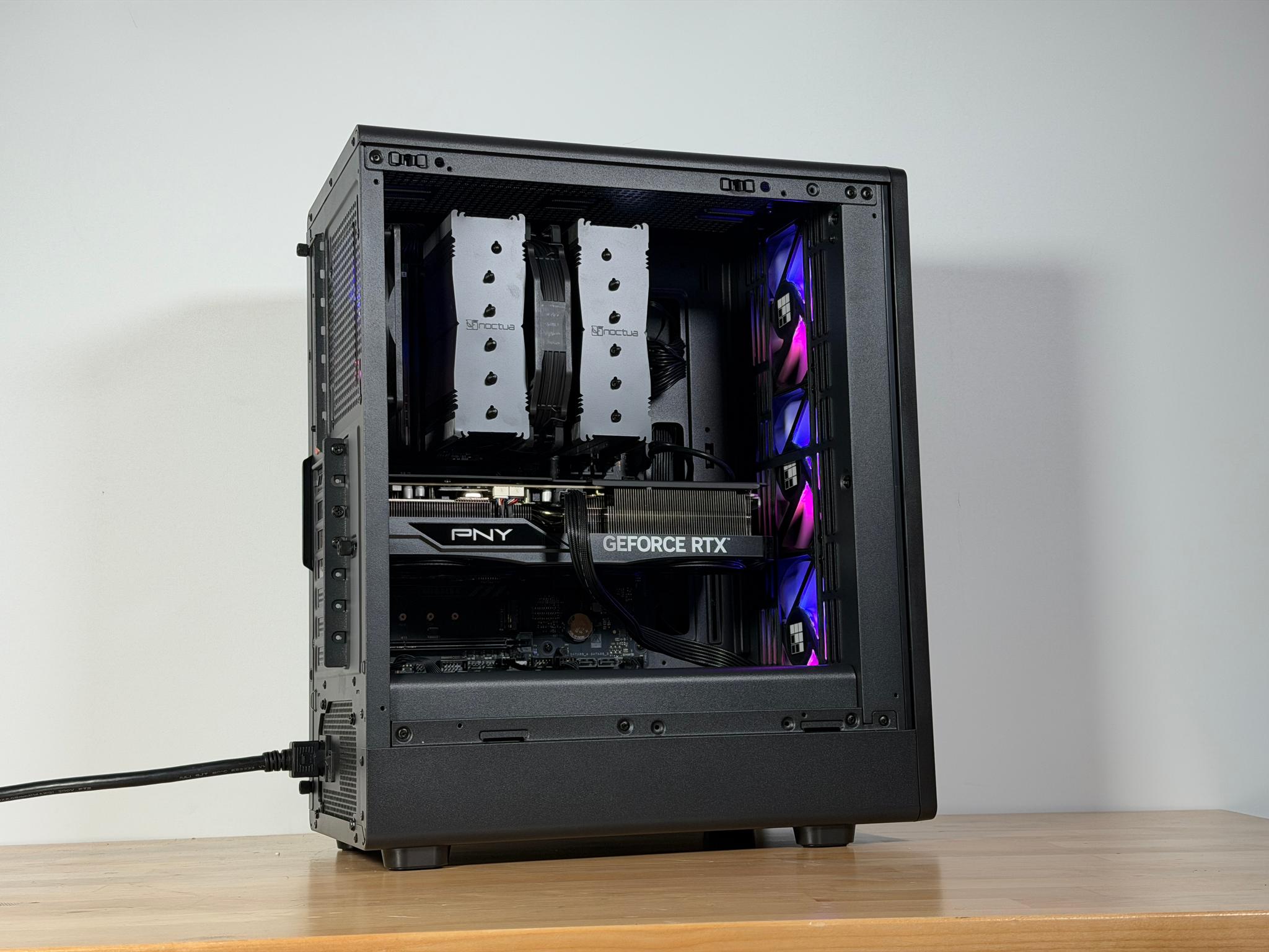 RTX 5070ti Ryzen 7 9800x3d Gaming PC 64gb DDR5 2tb SSD