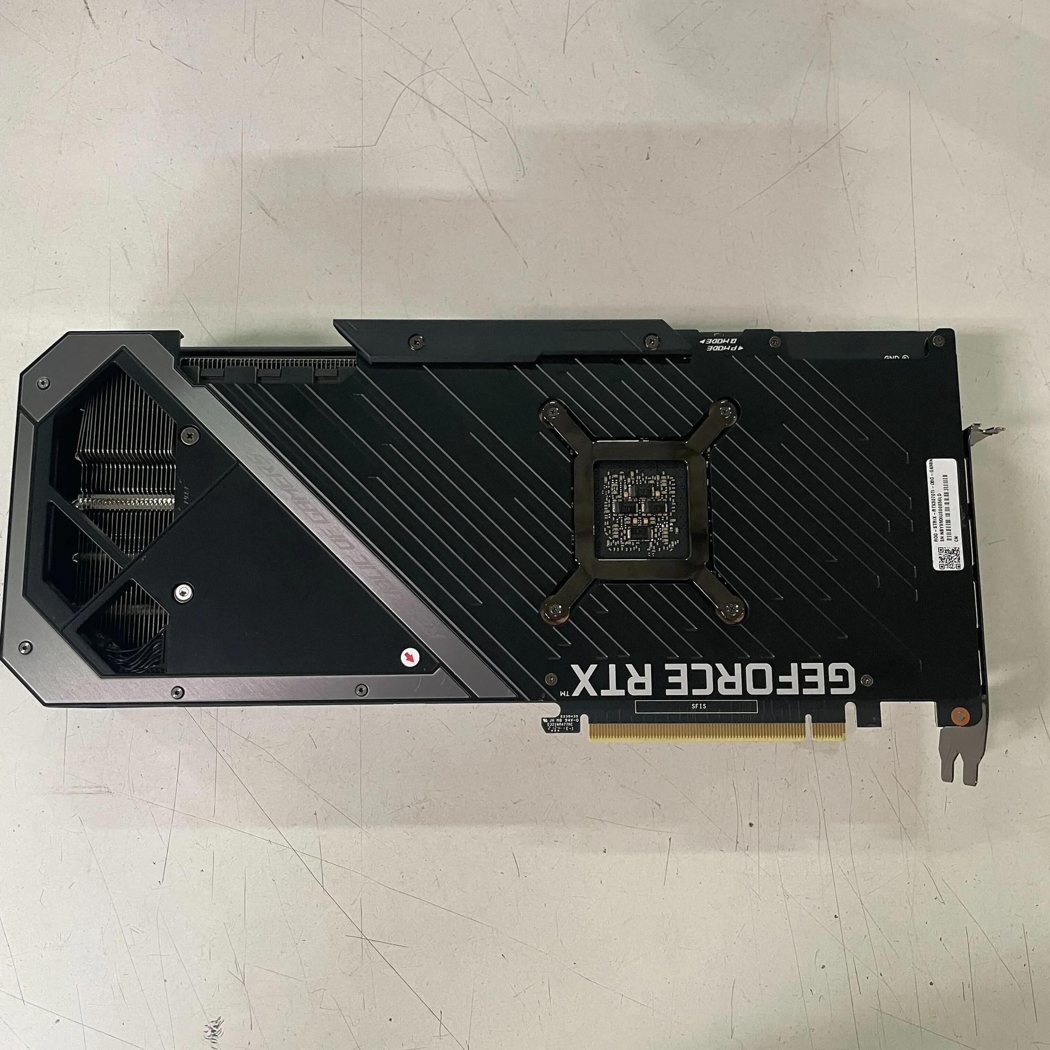 ASUS STRIX 3070 TI (NO DISPLAY - FANS SPIN)