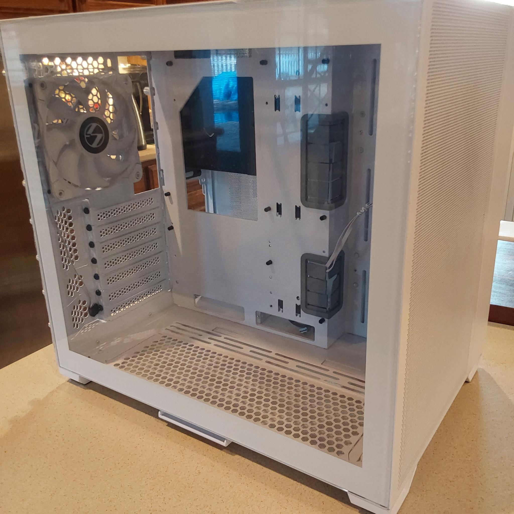 Lian Li O11 AIR MINI ATX Computer Case (White)