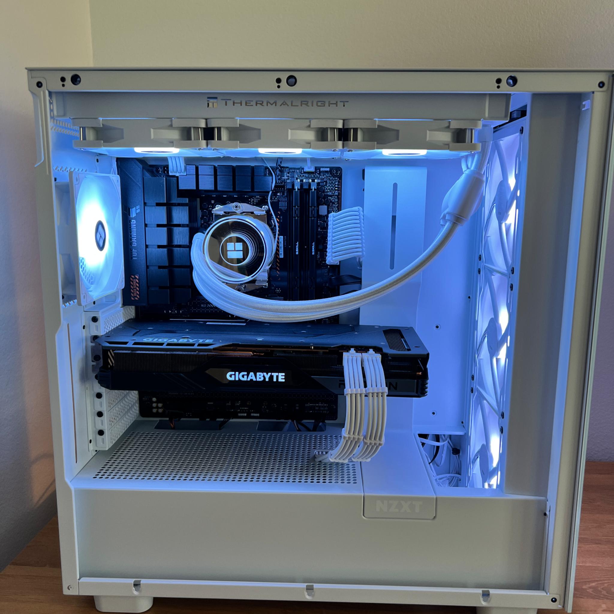 HIGH-END 🥶 | RX 7900 XTX | Ryzen 5 7600x3d | 32gb DDR5 6000mhz | 1tb m.2 Gen4 | Gaming PC