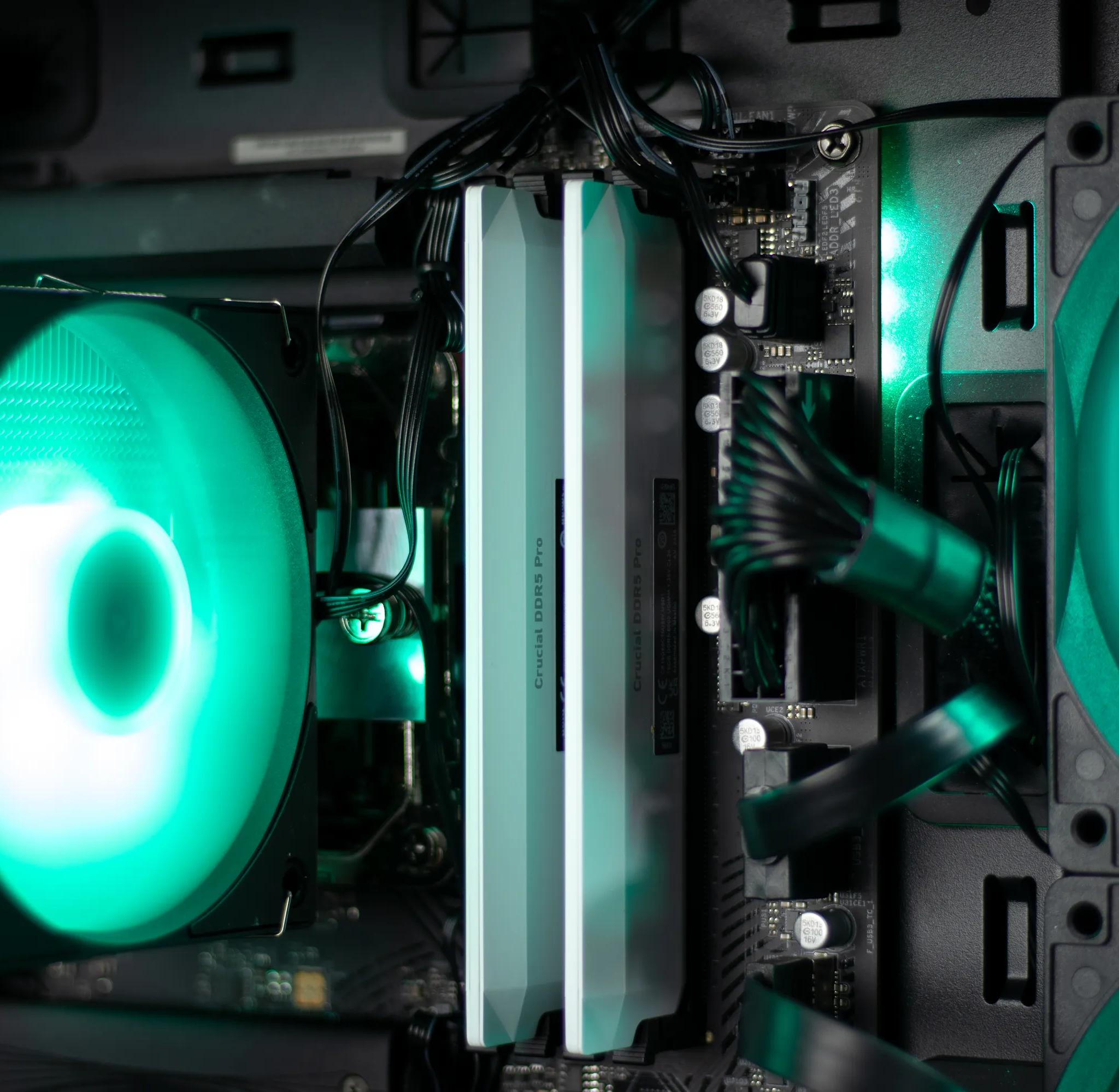 [CLEARANCE SALE!] "Frost.Exe” RTX 4060 i5 12600KF 32GB Windows 11 1TB Workstation Gaming PC