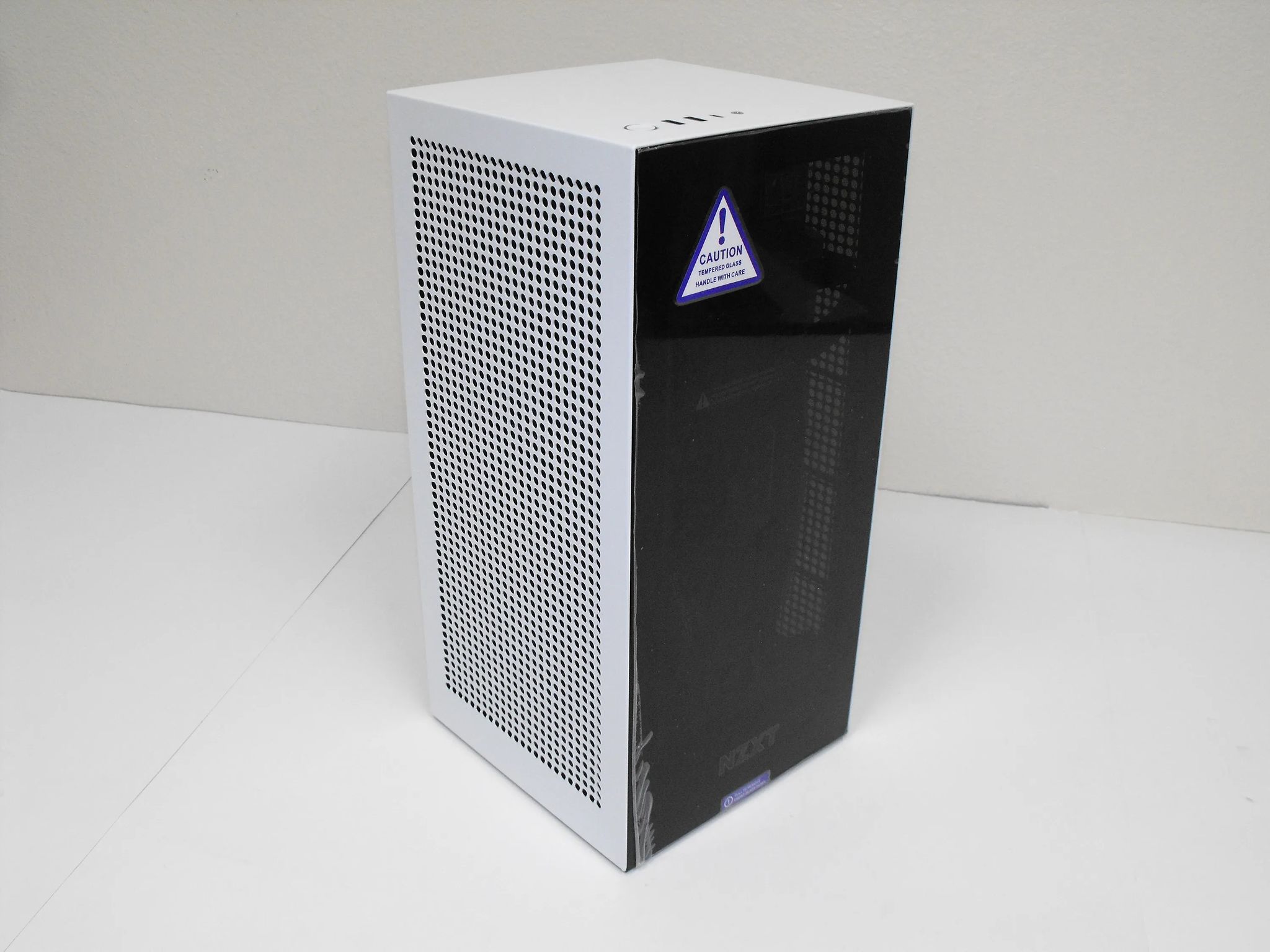 ITX PC on Sale! Ryzen 5 7600, RX 6600XT, 64GB DDR5-4800, 1TB SSD NVMe, NZXT H1 V2 case