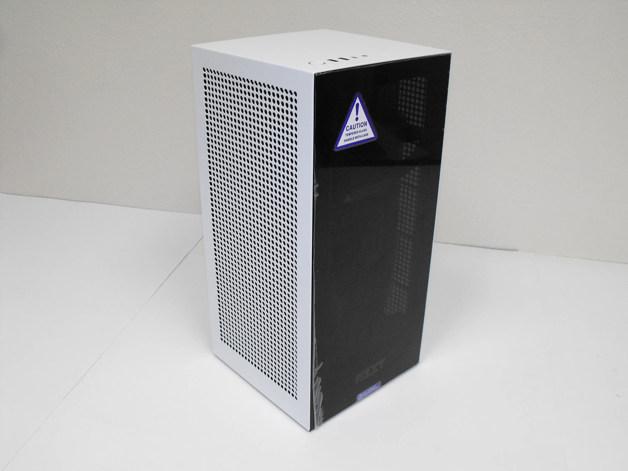 ITX PC on Sale! Ryzen 5 7600, RX 6600XT, 64GB DDR5-4800, 1TB SSD NVMe, NZXT H1 V2 case