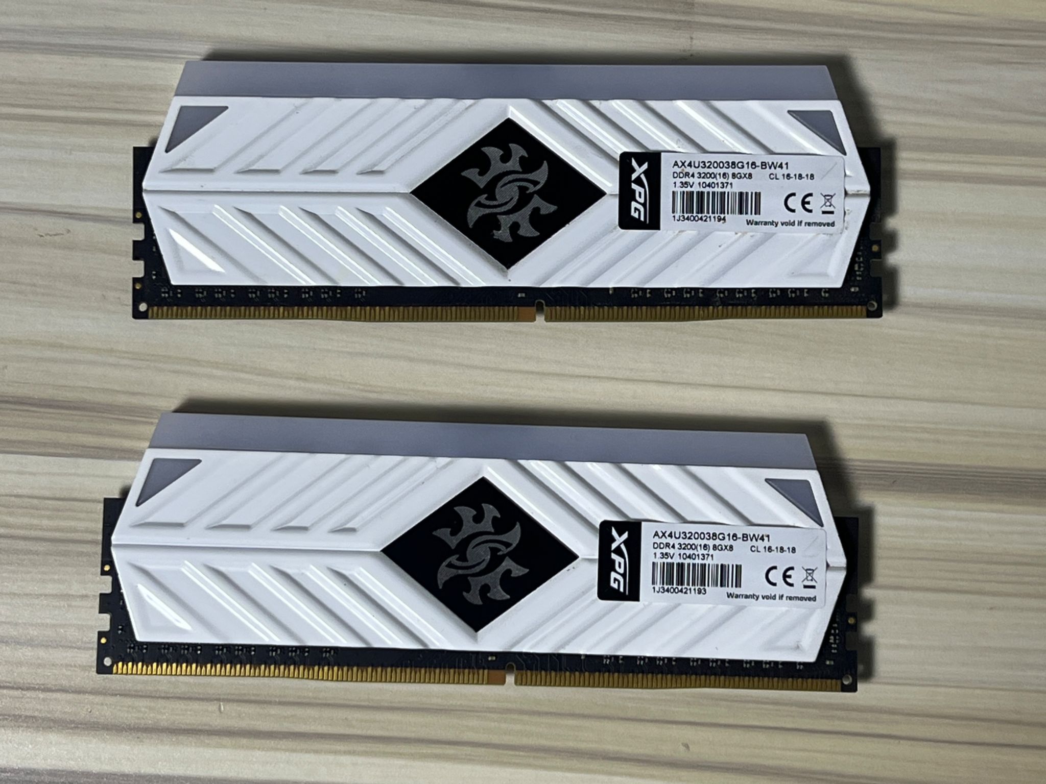 XPG Spectrix D41 16gb (2x8gb) 3200MHz DDR4 RAM