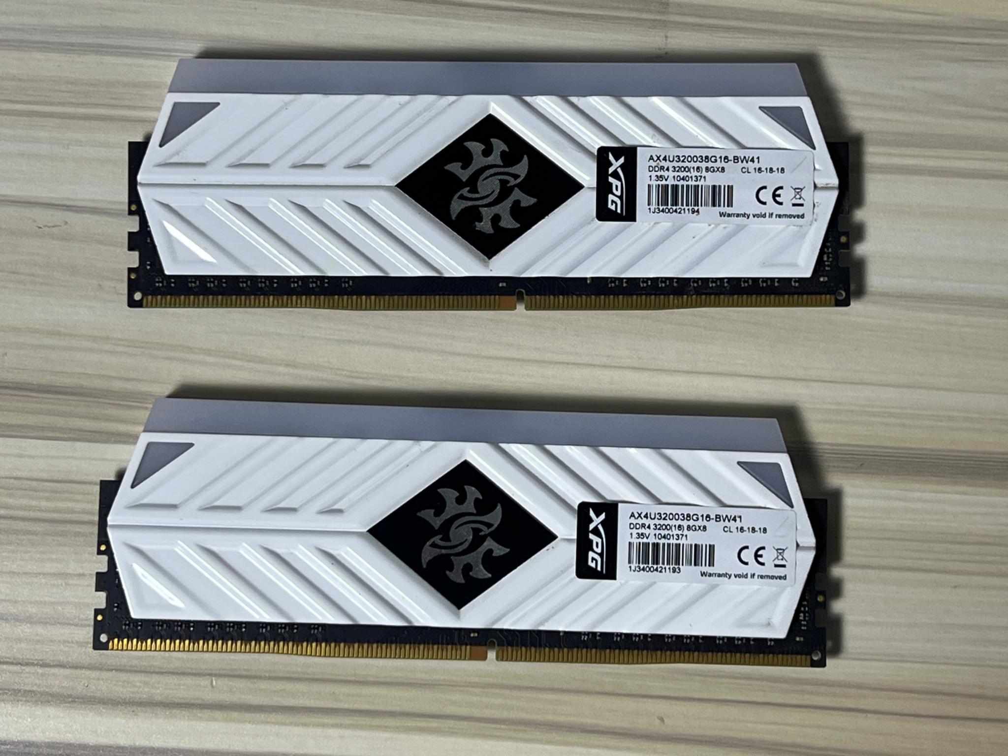 XPG Spectrix D41 16gb (2x8gb) 3200MHz DDR4 RAM