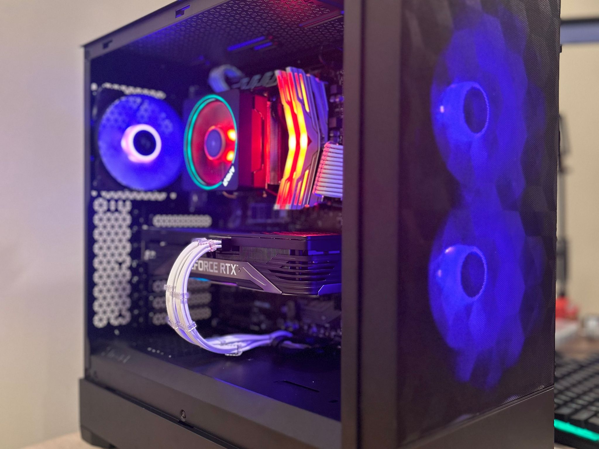 GREAT VALUE 1440P || ❄️⚫Obsidian Frost⚫❄️ || RTX 3070/Ryzen 5 5600X/32 GB DDR4/512 GB NVME/WiFi