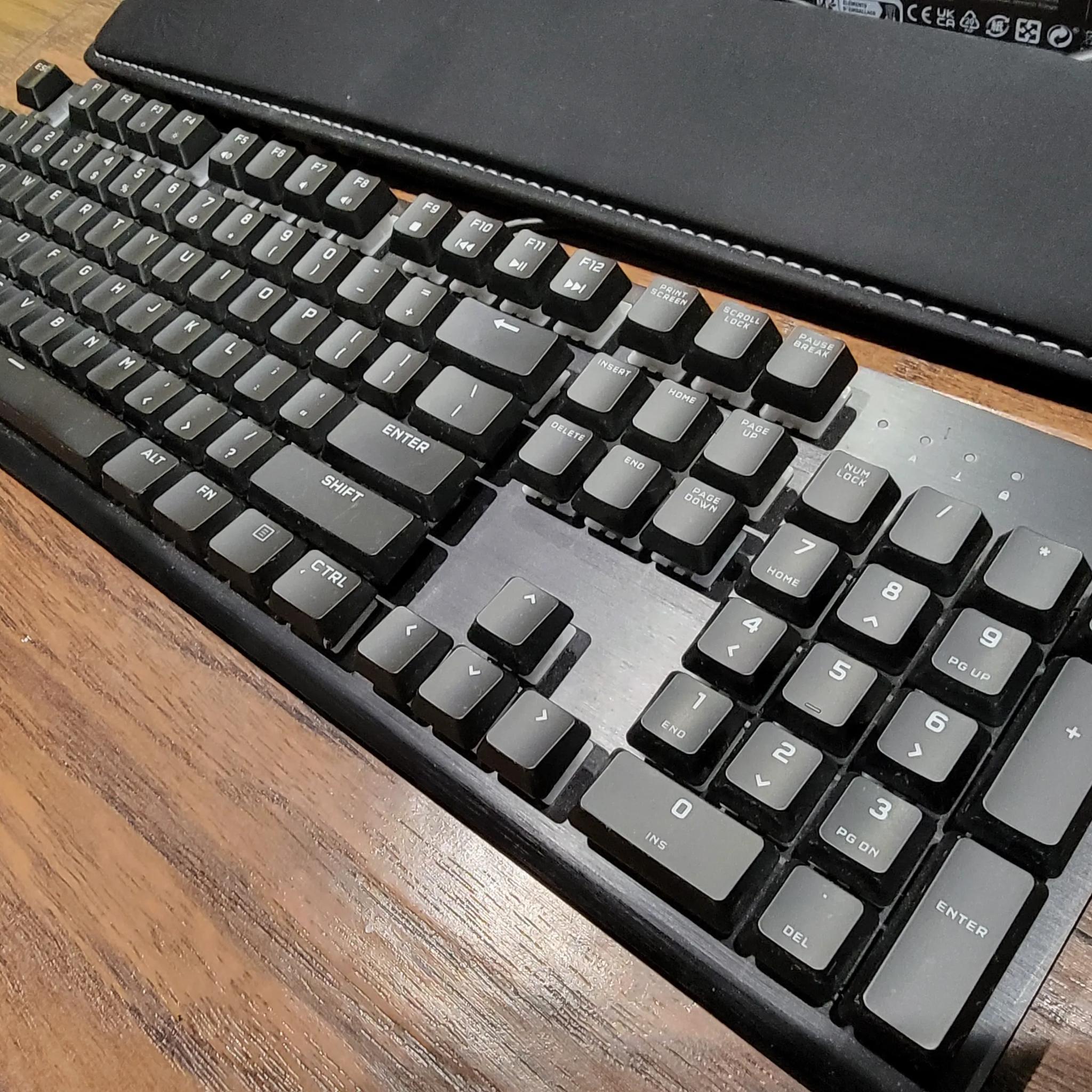Corsair k60 rgb PRO