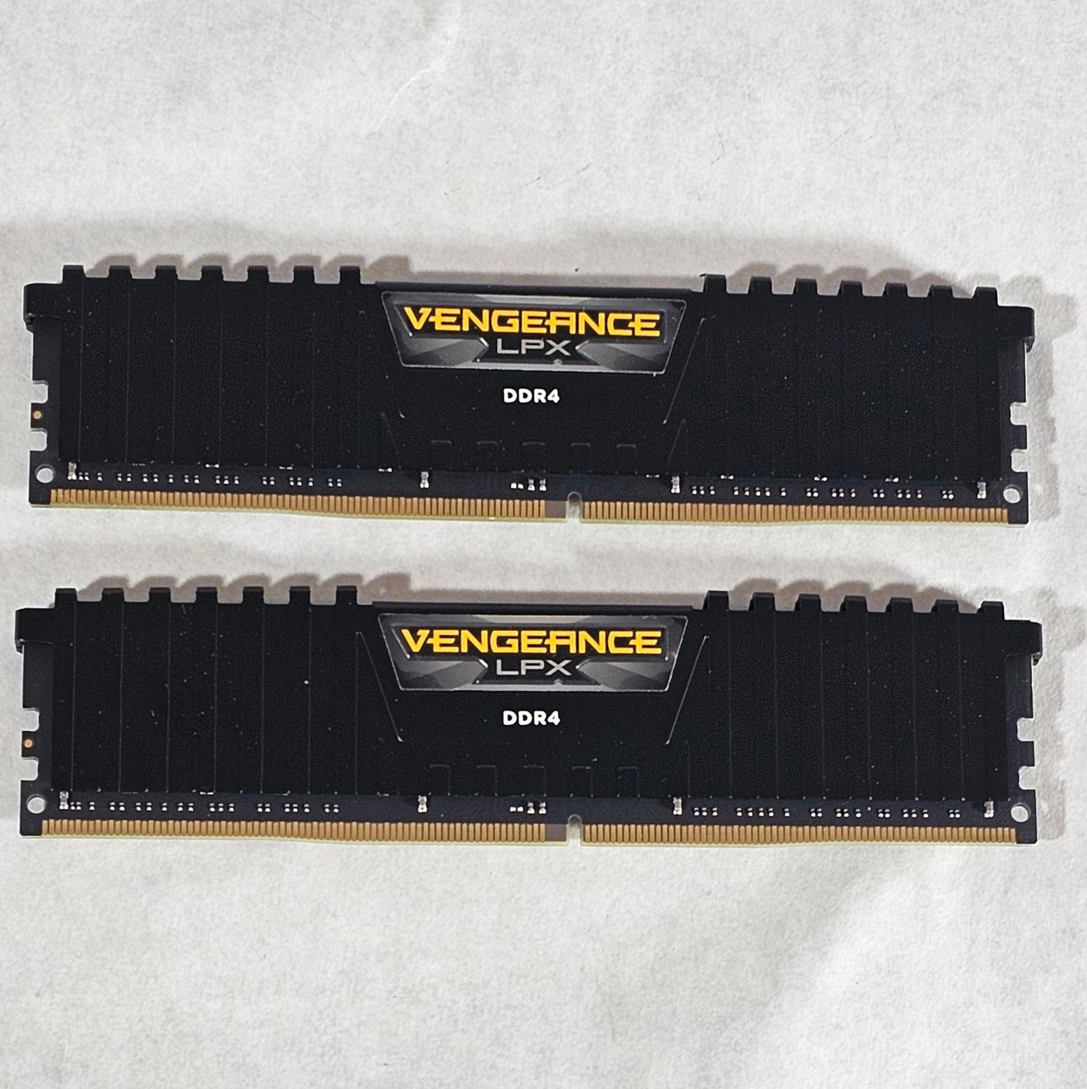 32GB DDR4 (2x16GB) CL16 3200MHz Corsair Vengeance LPX