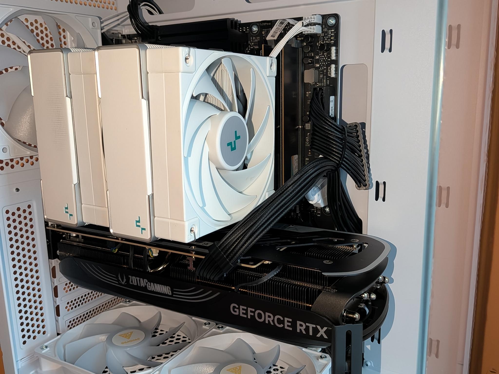 Ryzen 7 8700F | RTX 4080 Super | 32GB DDR5 | 2 TB NVMe | 850W Gold