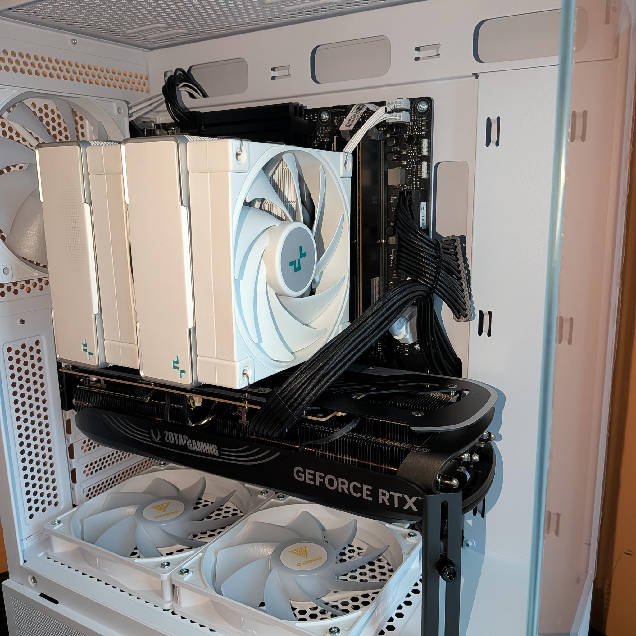 Ryzen 7 8700F | RTX 4080 Super | 32GB DDR5 | 2 TB NVMe | 850W Gold