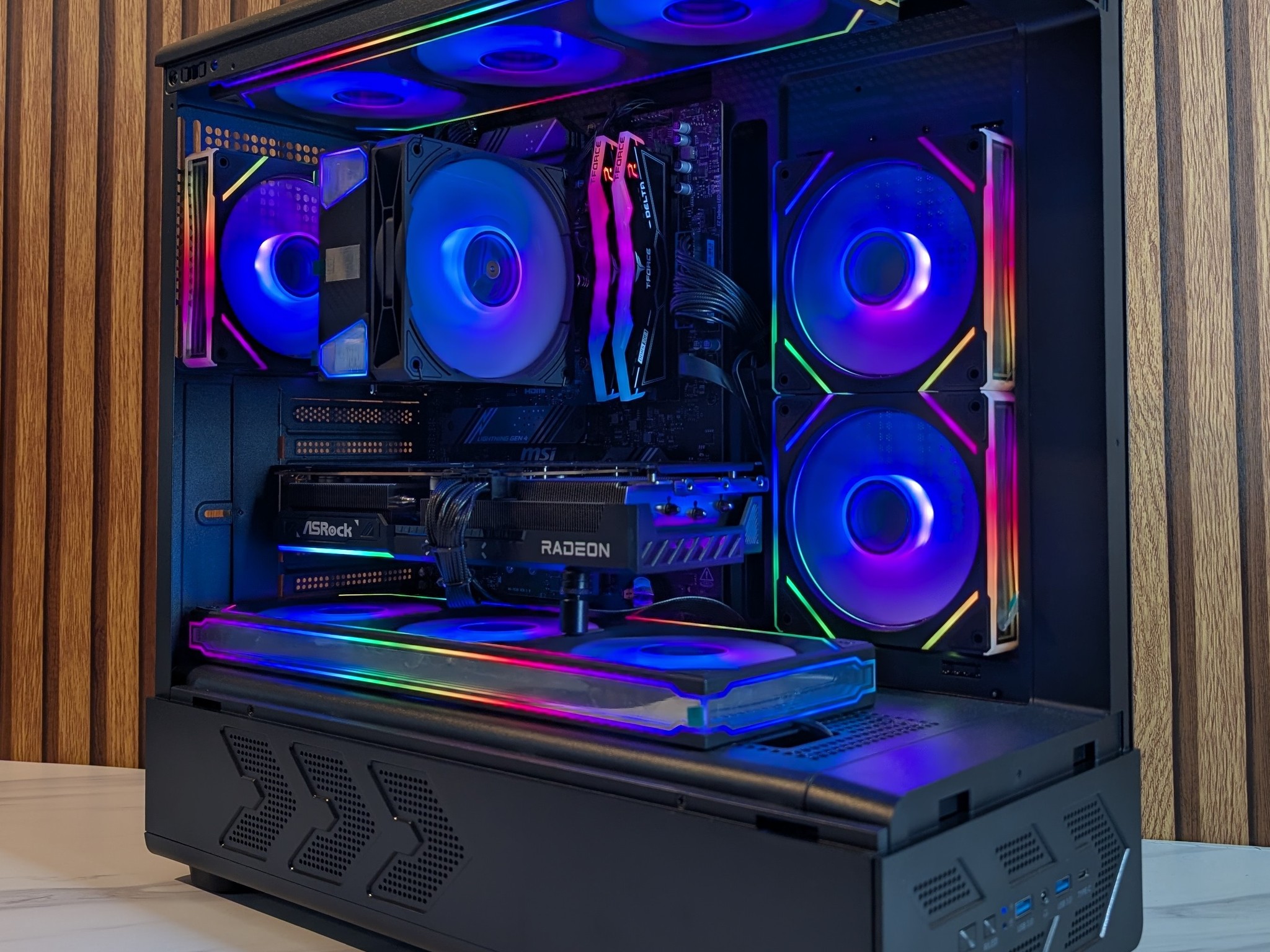 9070 16GB | RYZEN 5 7600X | 16GB DDR5 | 1TB NVME | 750W
