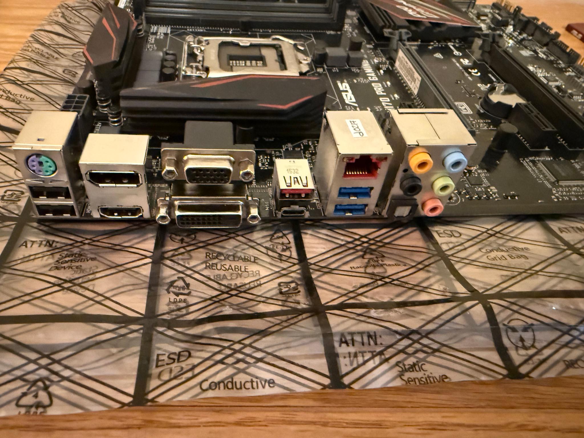 ASUS H170 PRO Gaming Motherboard 6th Gen Intel ATX