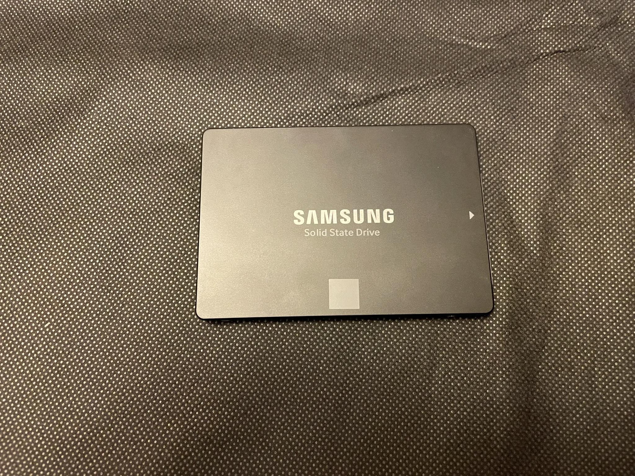 Samsung 1TB 860 EVO SATA III 2.5" Internal SSD ( See Seller Notes )