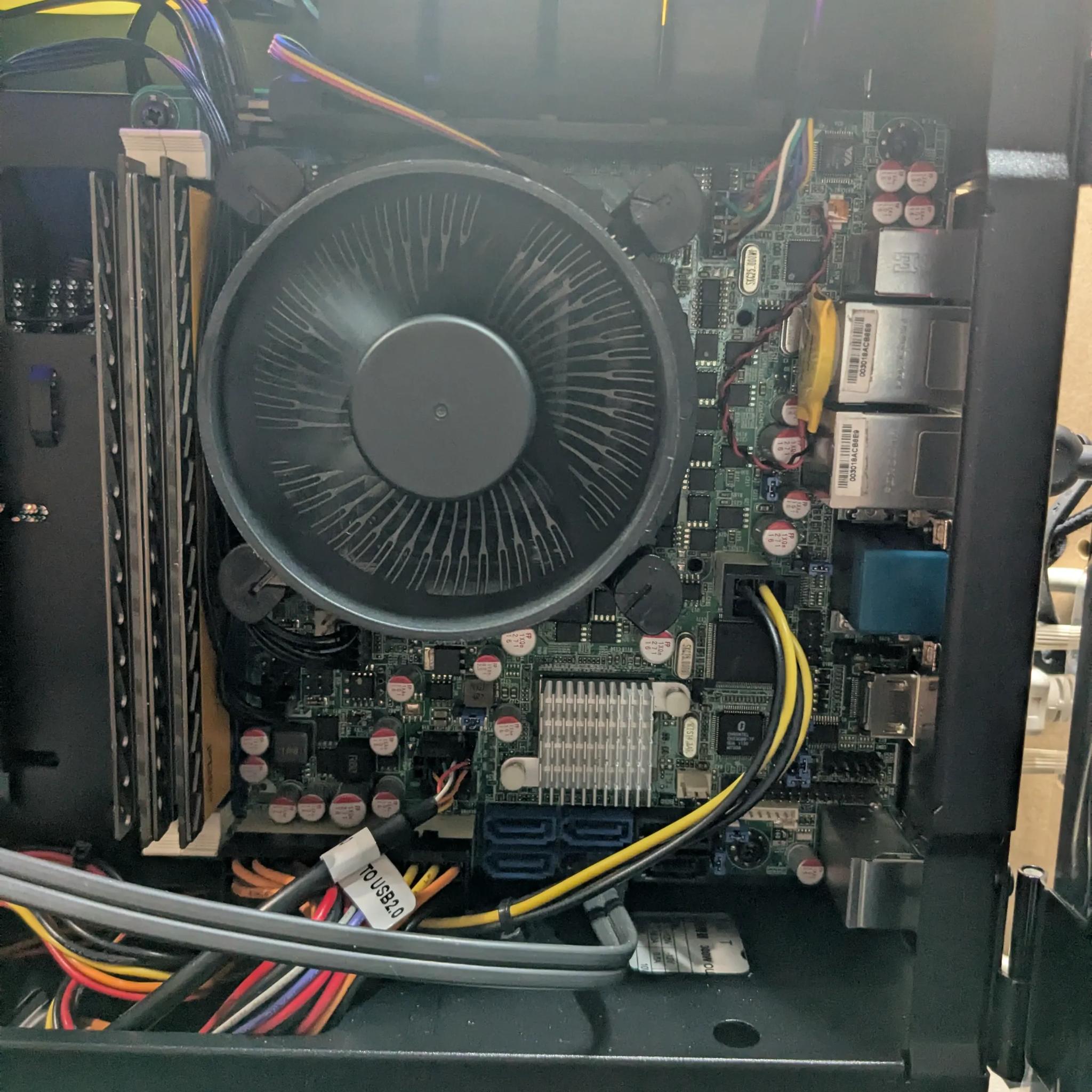 80 FPS Fortnite | 180 Day Warranty | "Honey I shrunk the Gaming PC" | Xeon, RX 460, 16GB RAM, SSD