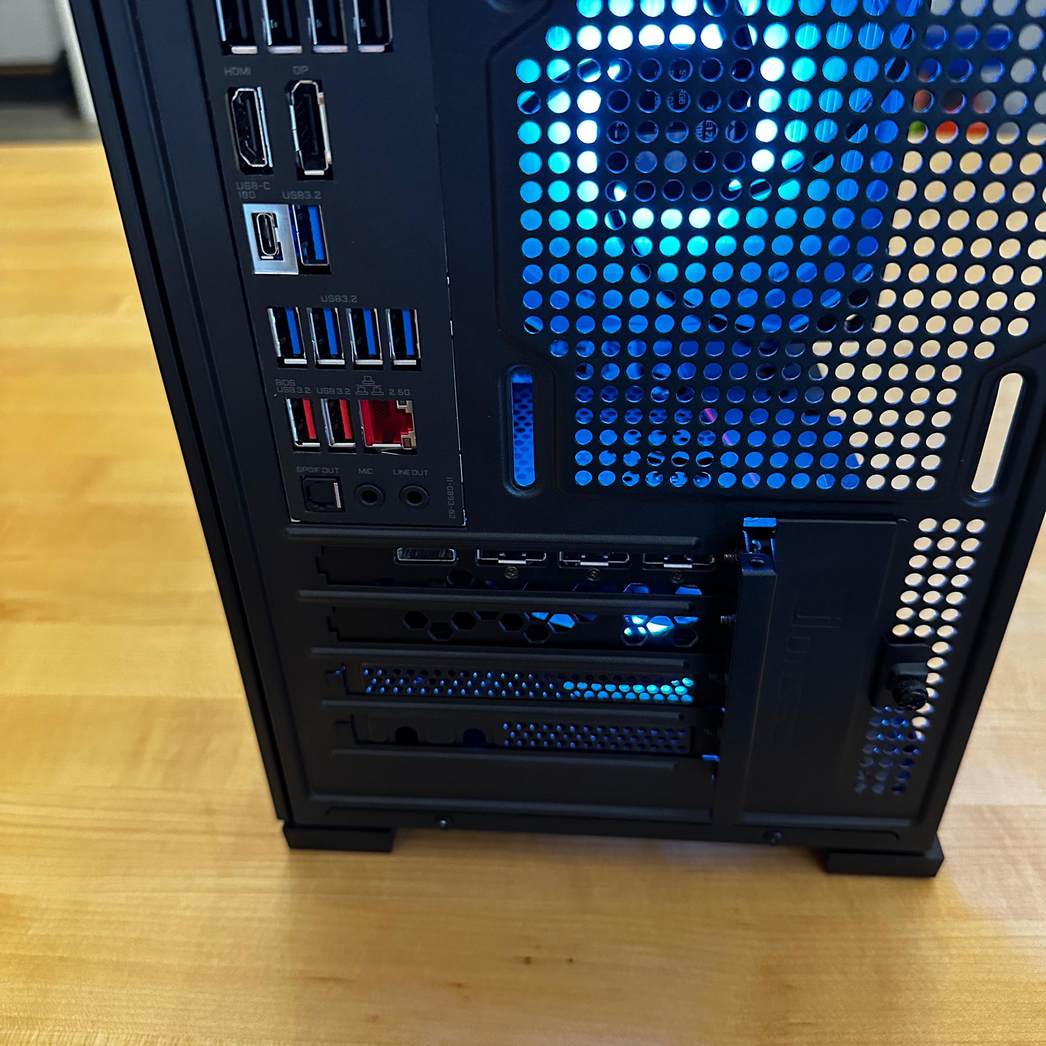 🎃😷| EVGA RTX 3090 FTW3 Ultra 24gb, AM5 7600x, 32gb DDR5, 2tb Gen 4.0 NVMe, Gaming and Streaming PC