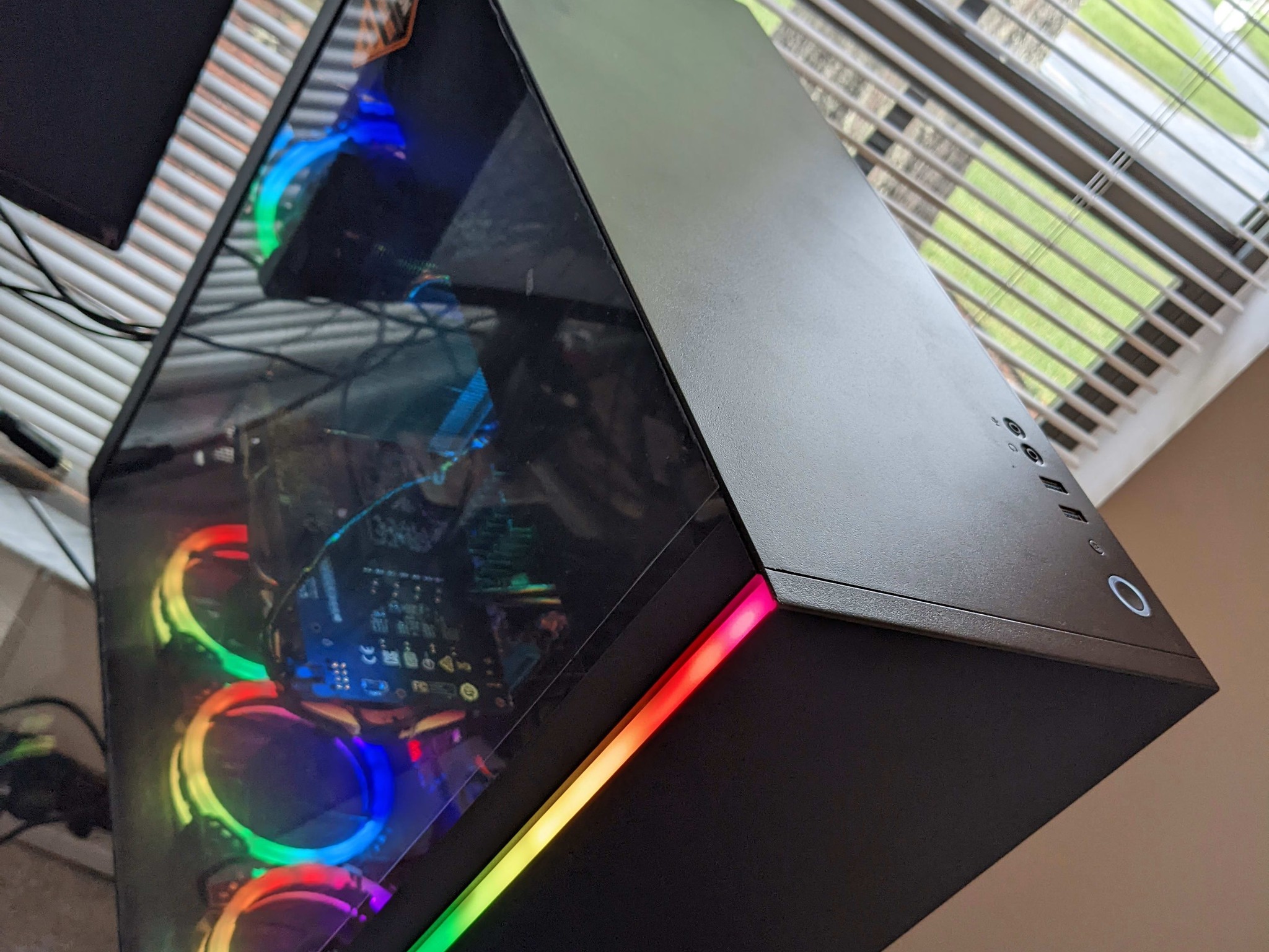 Sexxy RGB Gaming PC Xeon 16gb GTX 1060 SSD WiFi 