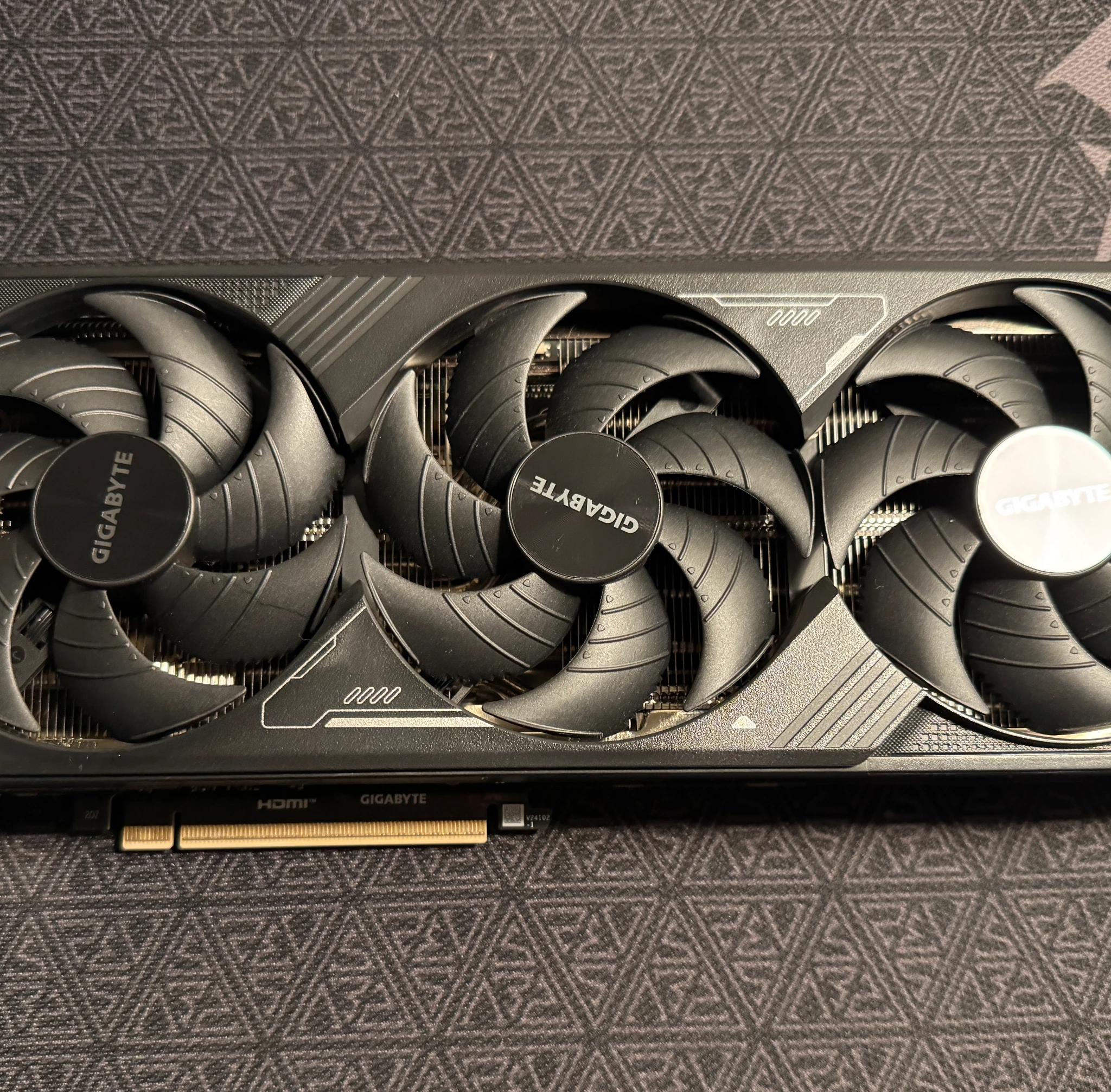 Gigabyte Windforce SFF RTX 5070Ti