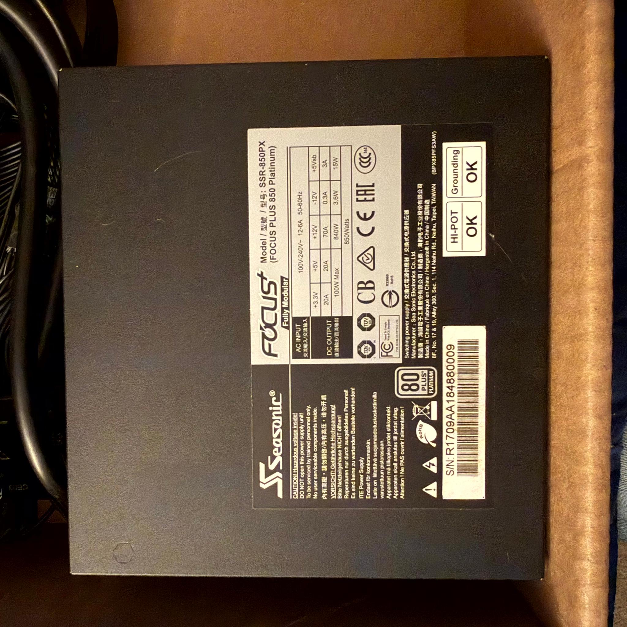 SeaSonic FOCUS Plus Platinum 850 W 80+ Platinum Certified Fully Modular ATX Power Supply