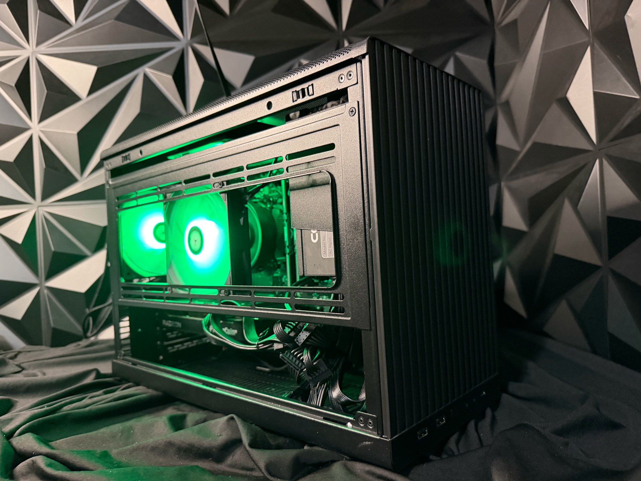 🎮🔥 GAMER 5590 🔥🎮 Ryzen 5 5500| RX 9060XT| 16 GB DDR4| 1.25 TB NVMe| 650W PSU