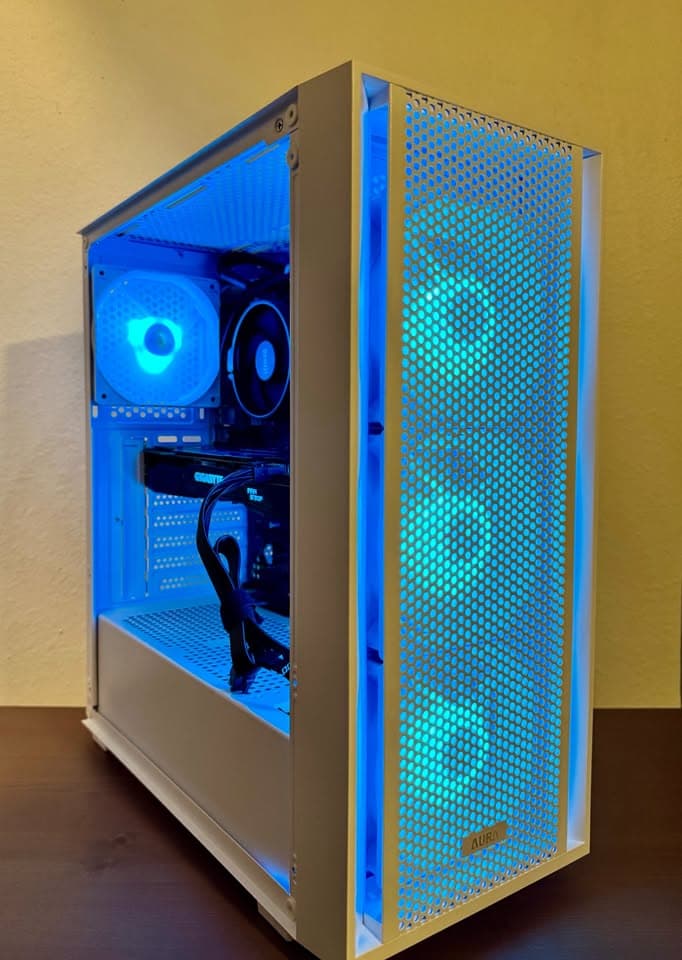 ❄️🎮 White RGB Gaming PC – Ryzen 5 5500 | GTX 1070 8GB | 16GB RAM | WIFI