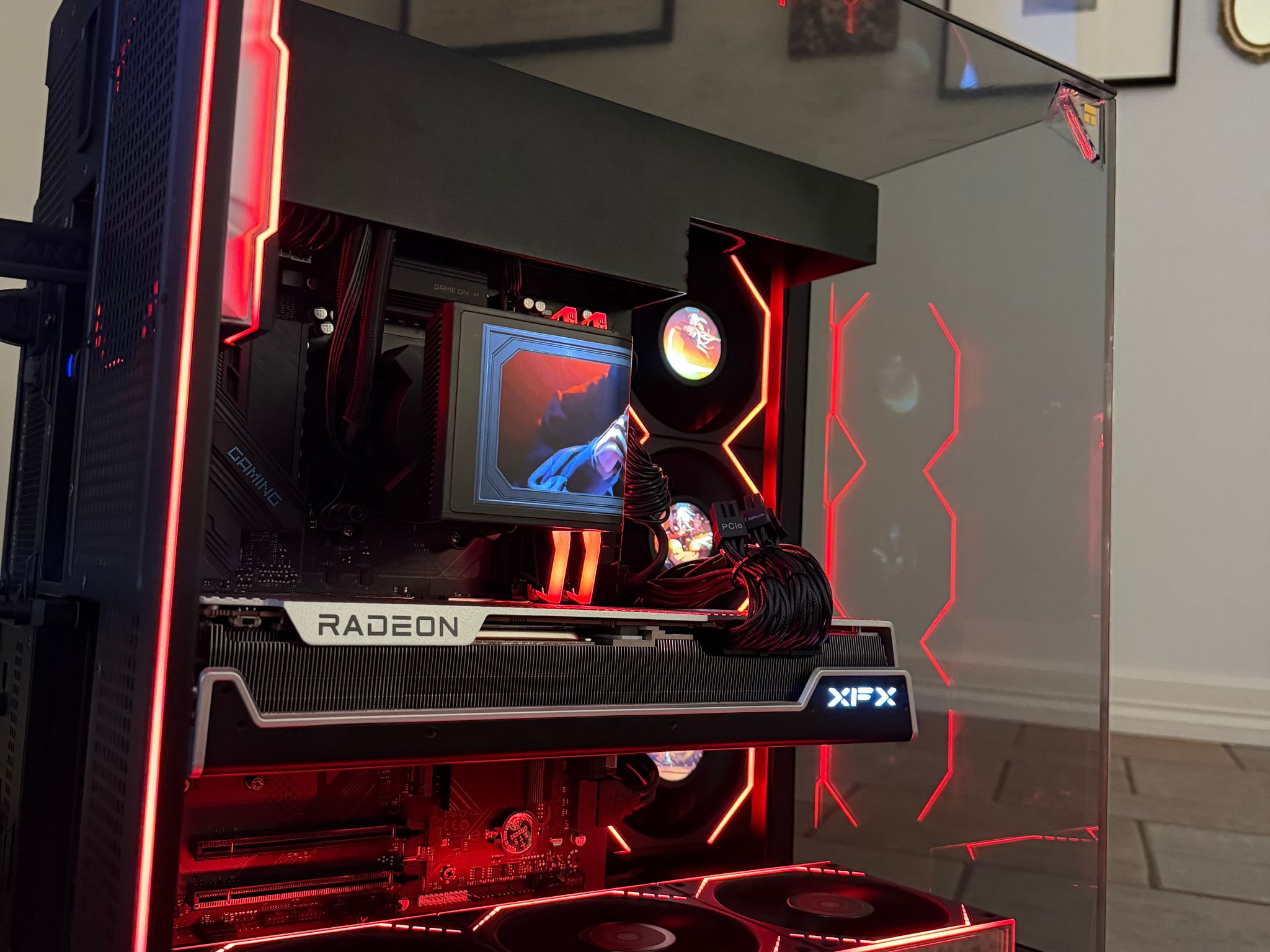 PREMIUM 4K GAMING PC | RYZEN 7 9800X3D | RX 7900 XTX 24GB | 32GB DDR5 | 5TB STORAGE | TRYX PANORAMA