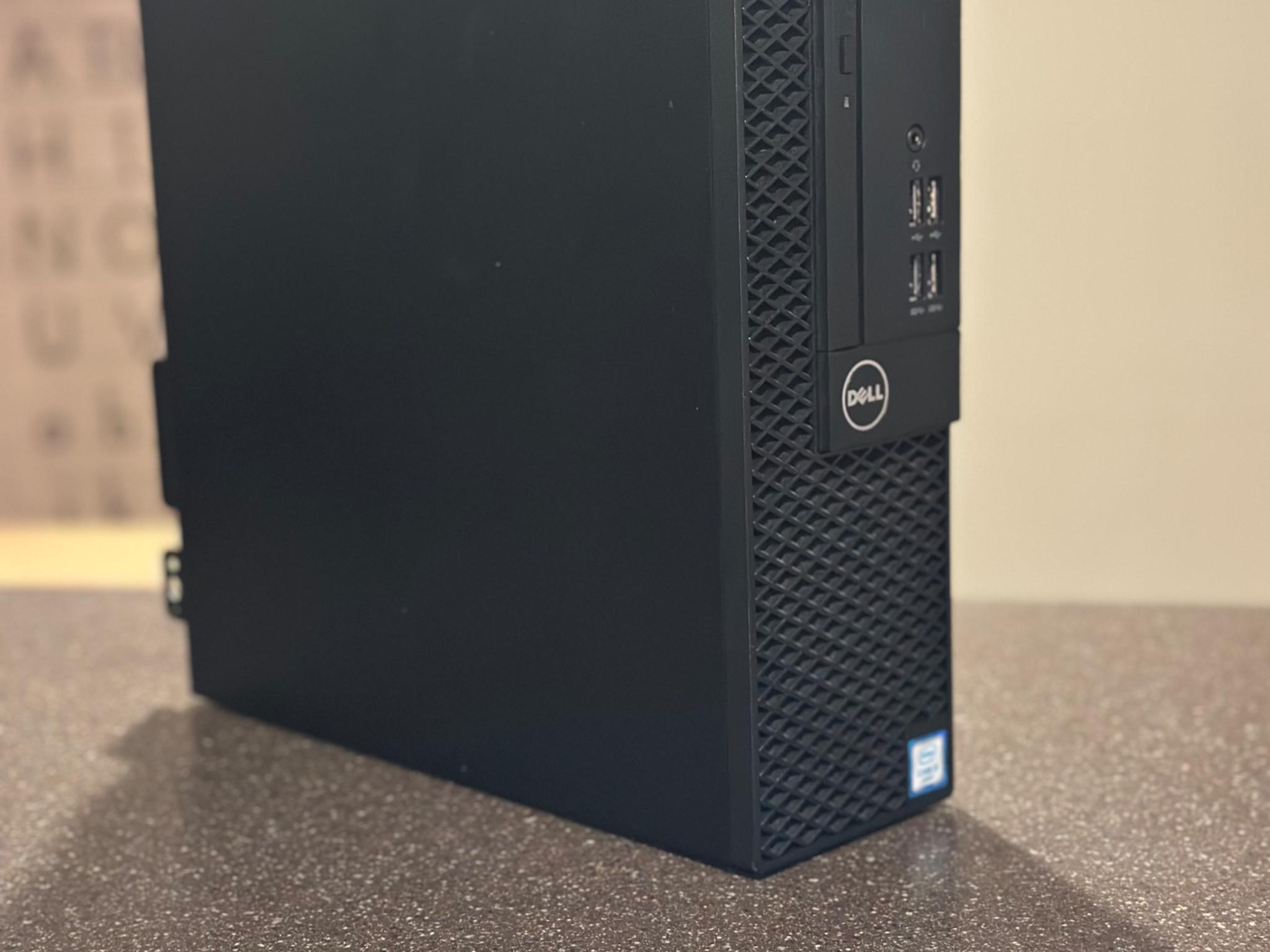 Dell Optiplex 3050 i3-6100 3.7Ghz 128GB SSD 8GB DDR4 R7 250