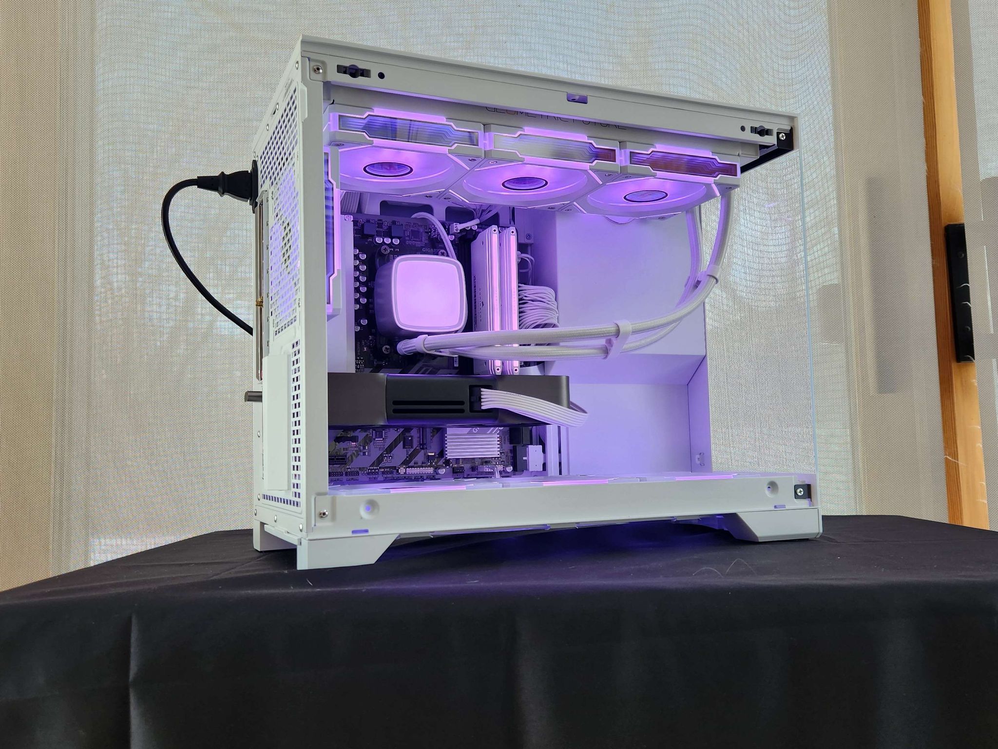 🍀RTX 5070 | Ryzen 7 7700X | 32GB DDR5 | 2TB NVMe | WiFi | Windows 11