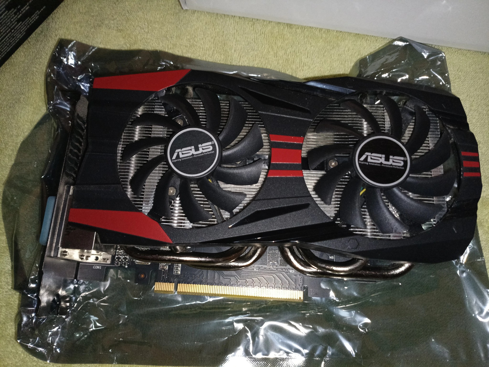 ASUS GeForce GTX 760 DirectCU II OC (2 GB)