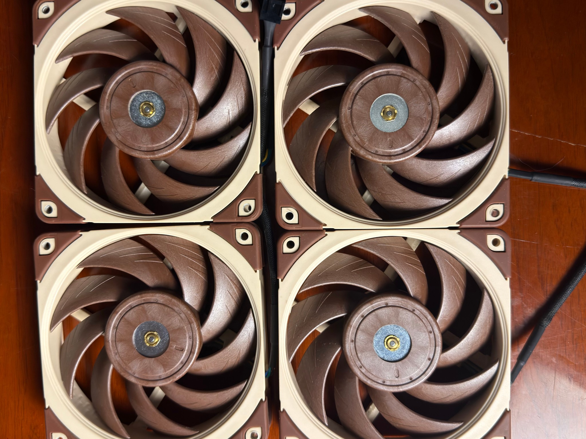 Noctua NF-A12x25 PWM + Bequite Pure wing 3