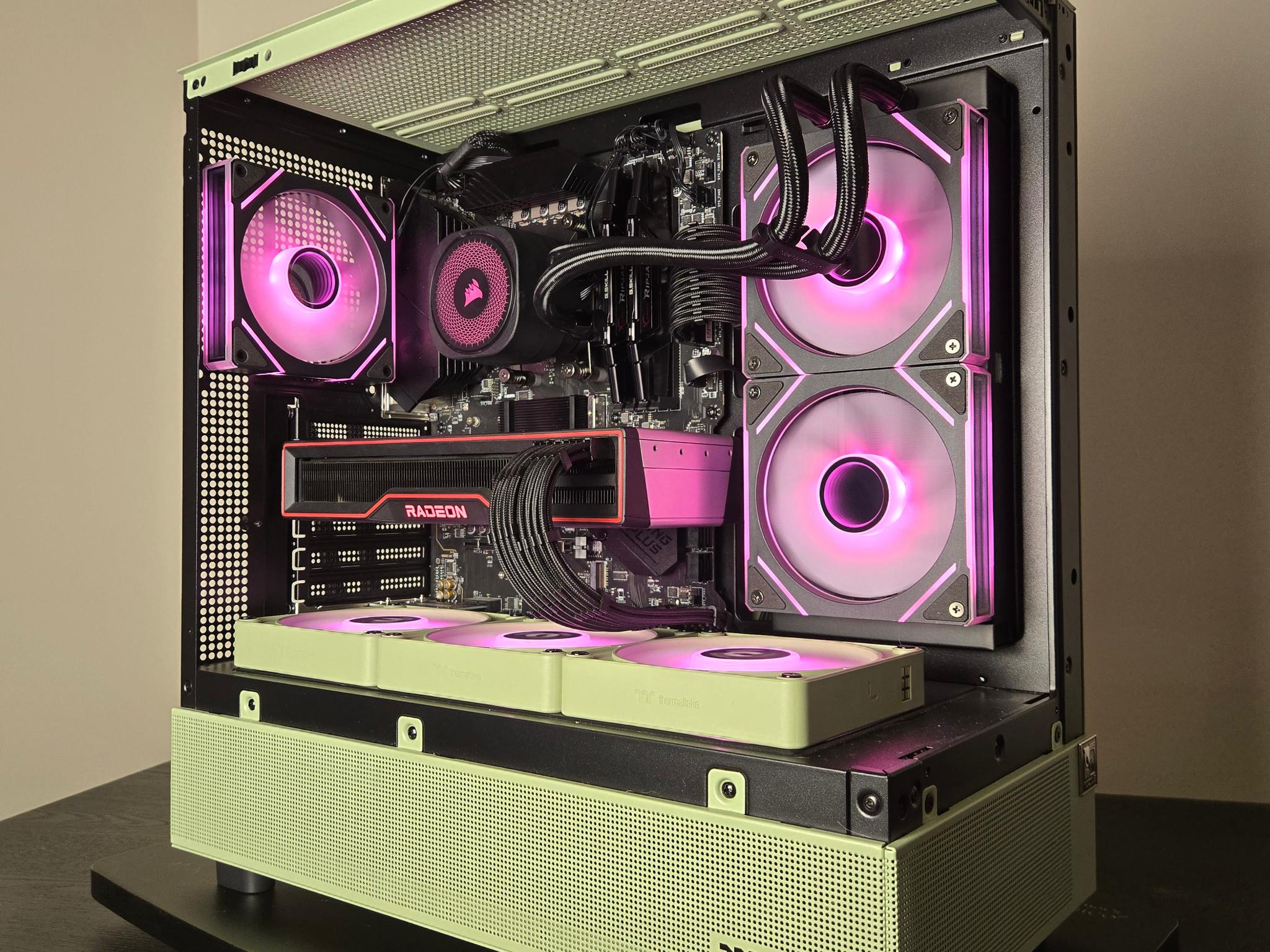 RX 6900 XT 16gb Vram | Ryzen 7 5800XT | 32gb DDR4 |1tb Storage