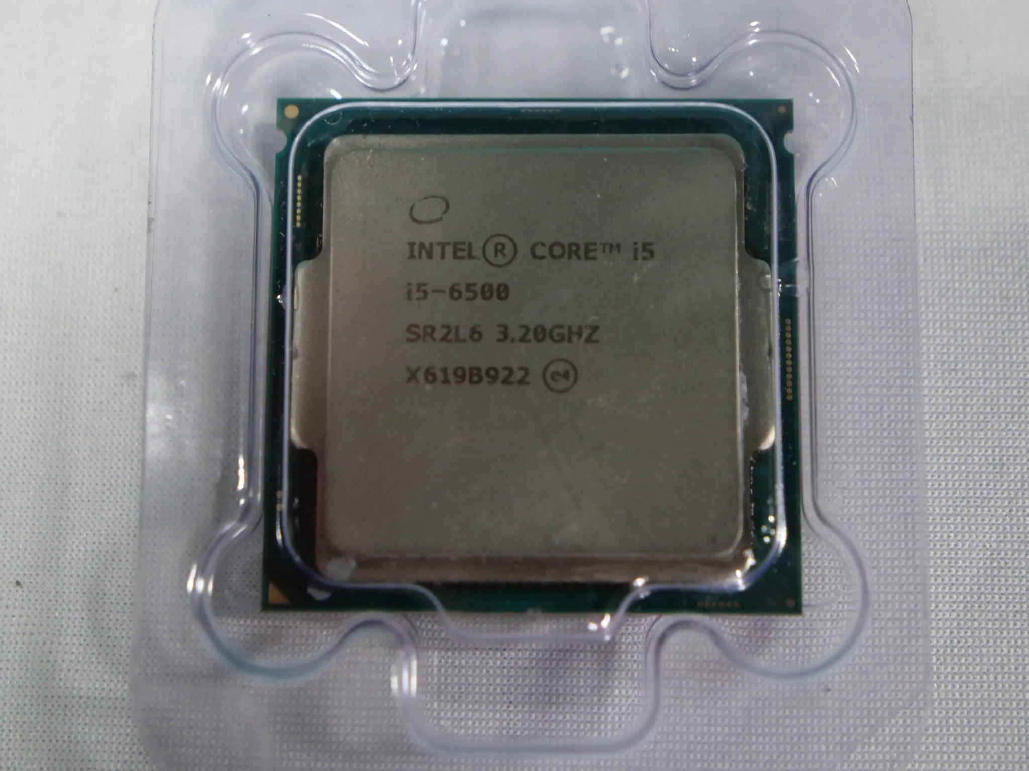 i5-6500 @ 3.2 ghz. Free Ship!