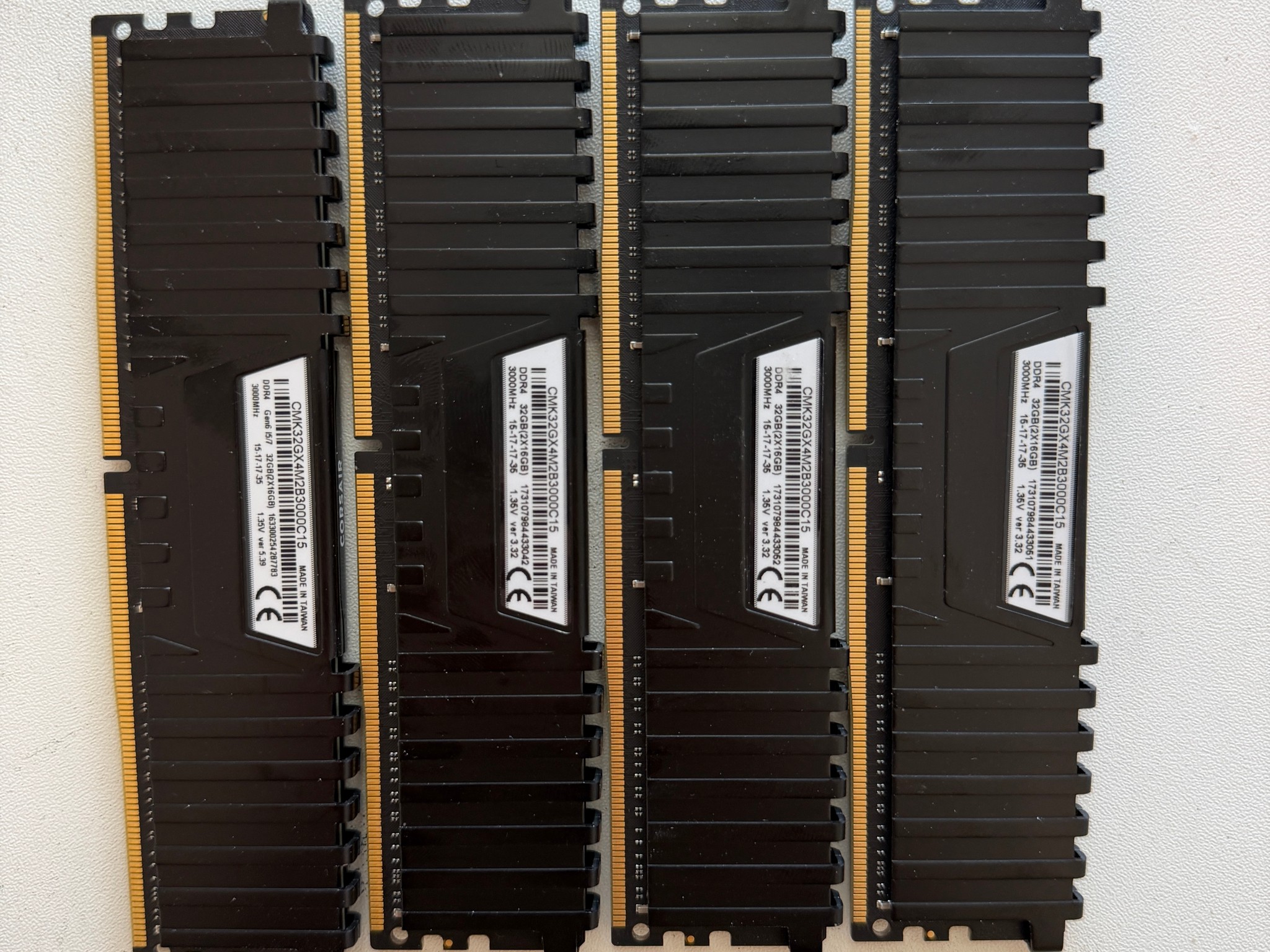 Corsair Vengeance LPX 64GB (4x16GB) DDR4 3000MHz CL15 RAM