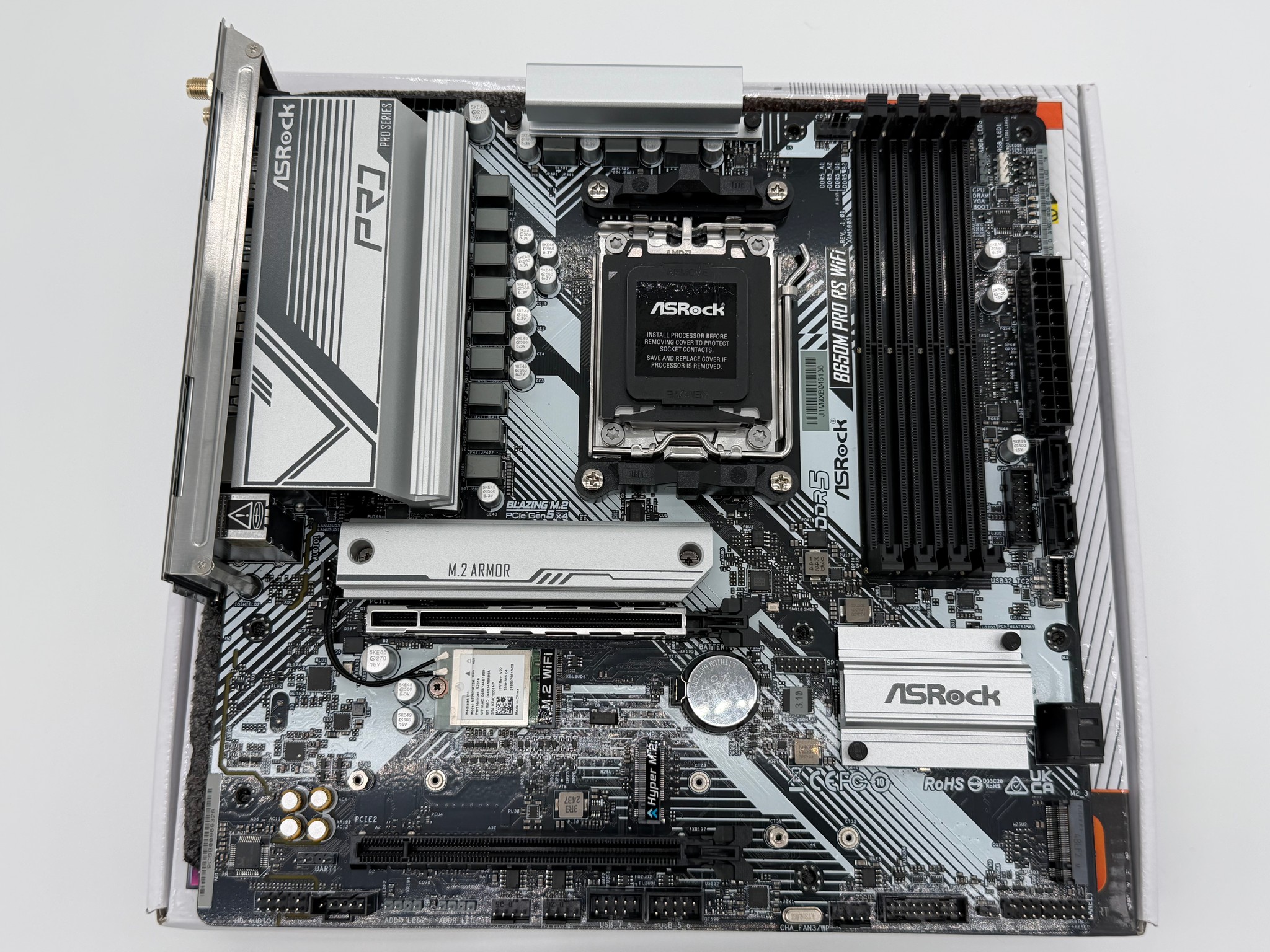 ASRock B650M Pro RS WiFi + Crucial T500 1TB + Windows 11 Setup