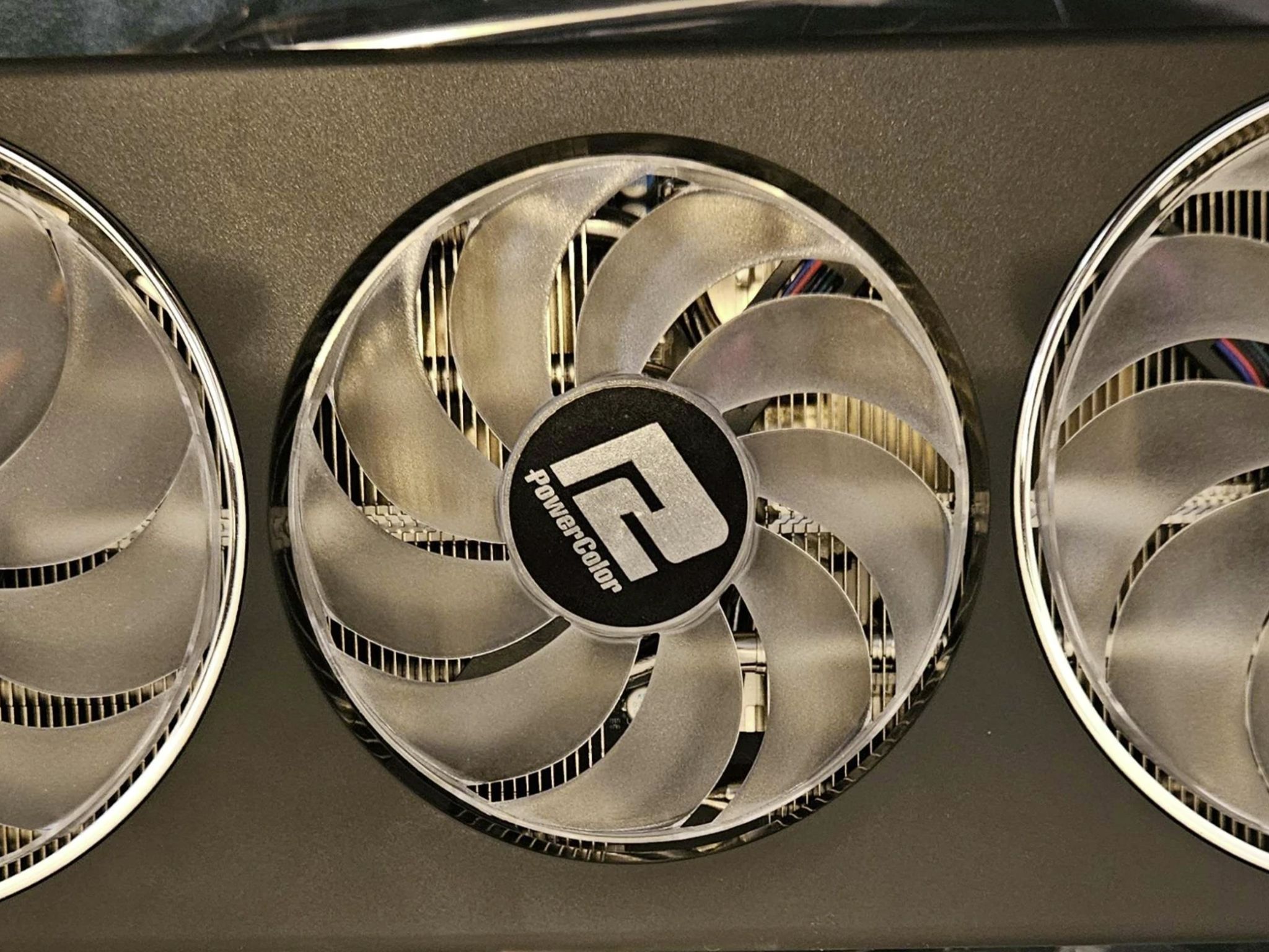 Powercolor Radeon RX 7800 XT Hellhound