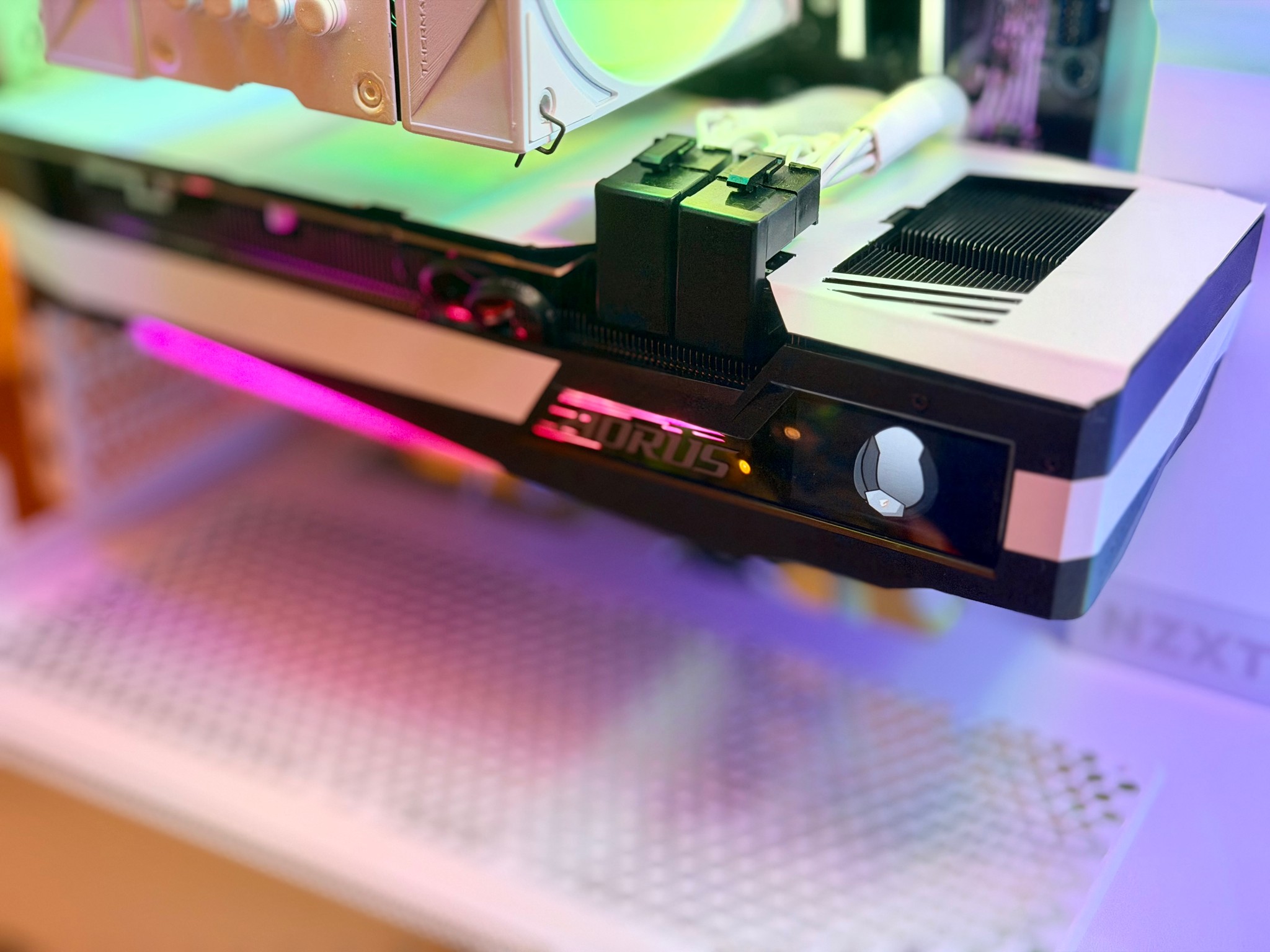 Gaming PC: Ryzen 5, RTX 3070, 1TB, 32GB, B550M, WiFi 6, NZXT H5 Flow RGB, White Build