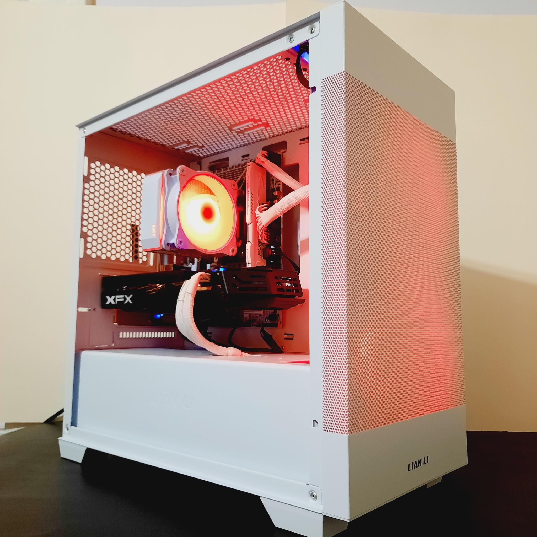 ⚡Great Value White Gaming PC - Intel Xeon 10-cores ● 16GB RAM ● 512GB SSD ● Wi-Fi ● AMD RX 580 8GB