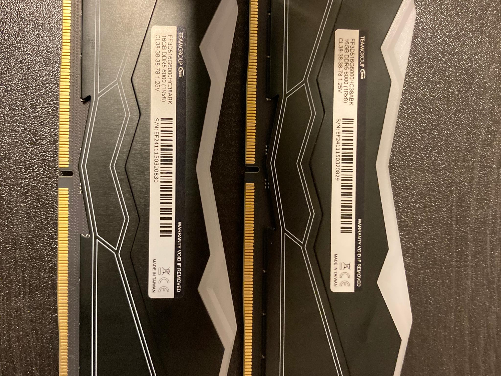 DDR5 32 GB T-FORCE DELTA RGB DDR5-6000