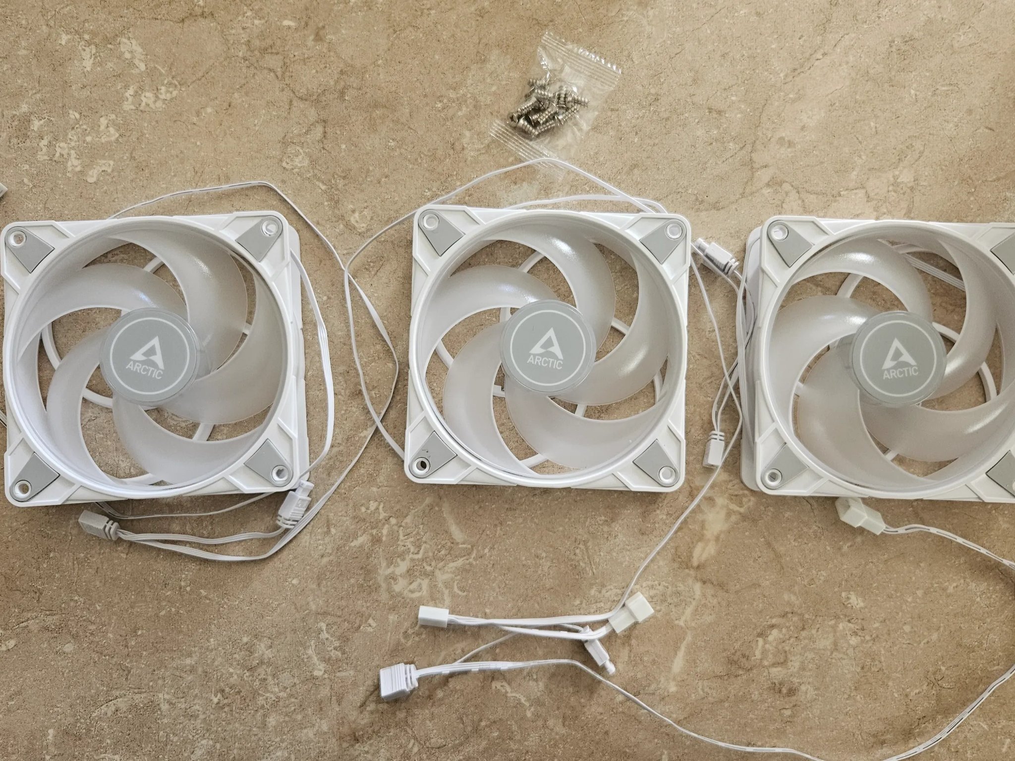 3 x 120mm A-RGB Case Fans - Arctic P12 PWM