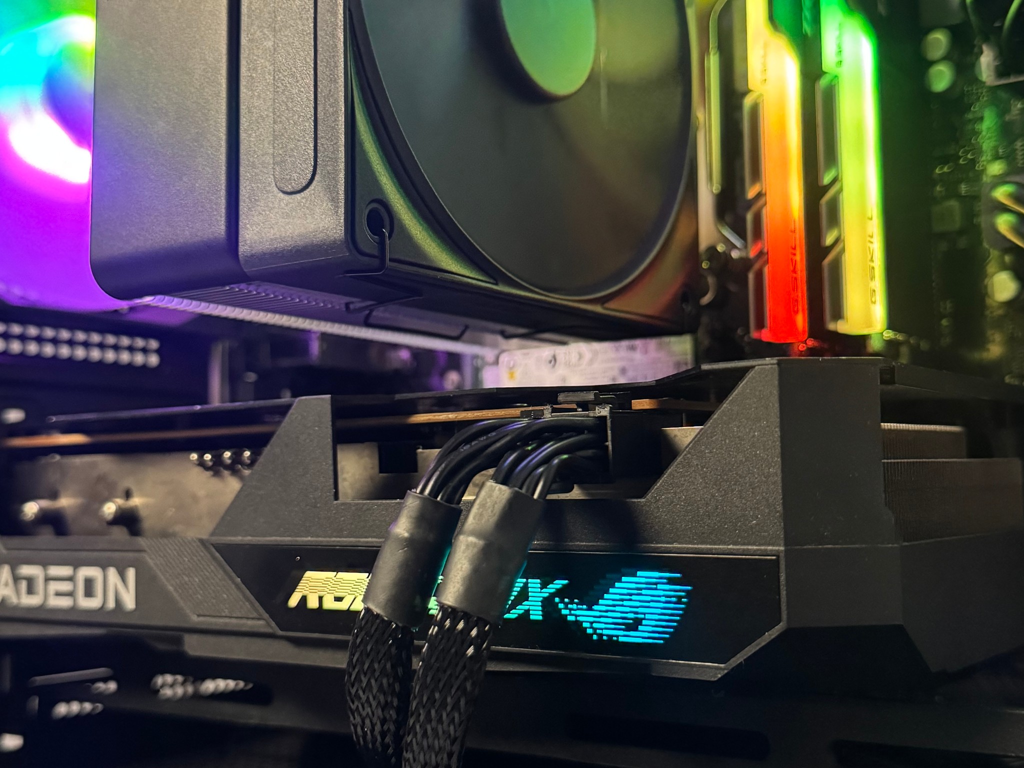 CUBIX- GAMER | Radeon RX 6600 XT |Core i5-14400F | 1TB SSD | 16GB DDR4 RAM | BT\WIFI