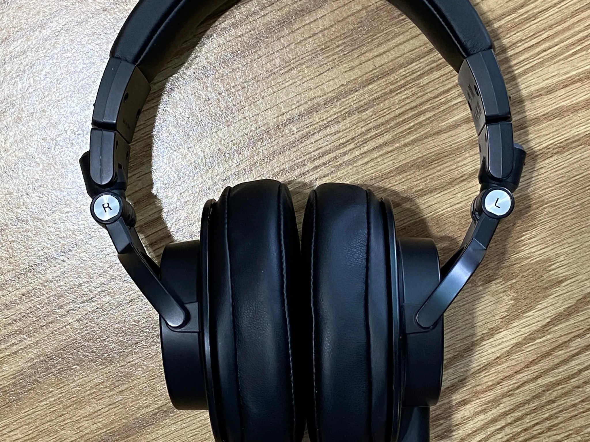 Audio-Technica ATH-M50X Professional Studio Monitor Headphones, Black