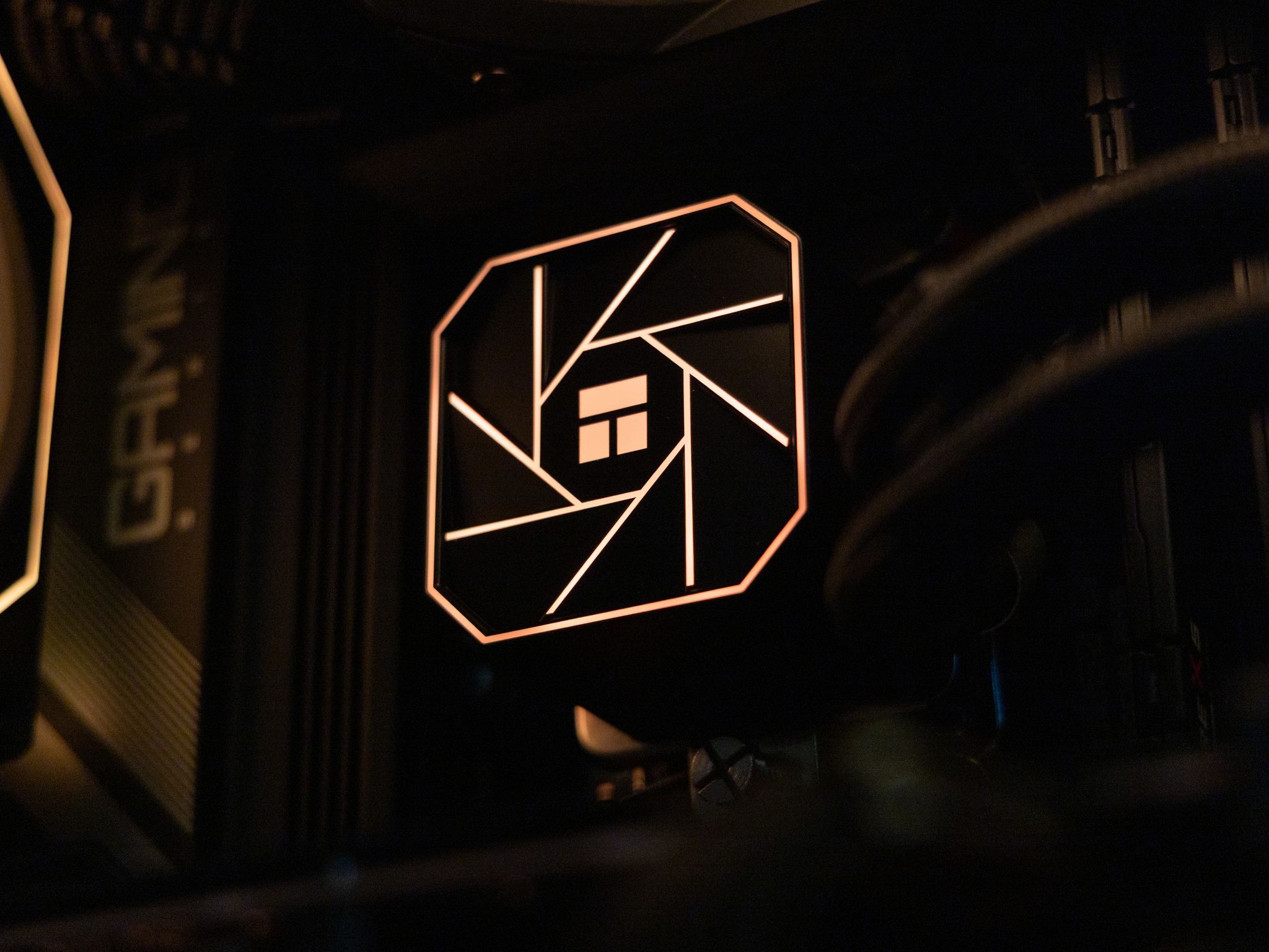 🤖 Cyclone 2.0 🤖 RTX 5070 / AMD R7 9700X / 2TB NVME / 32GB DDR5 RAM / 240 AIO / Windows 11 Pro