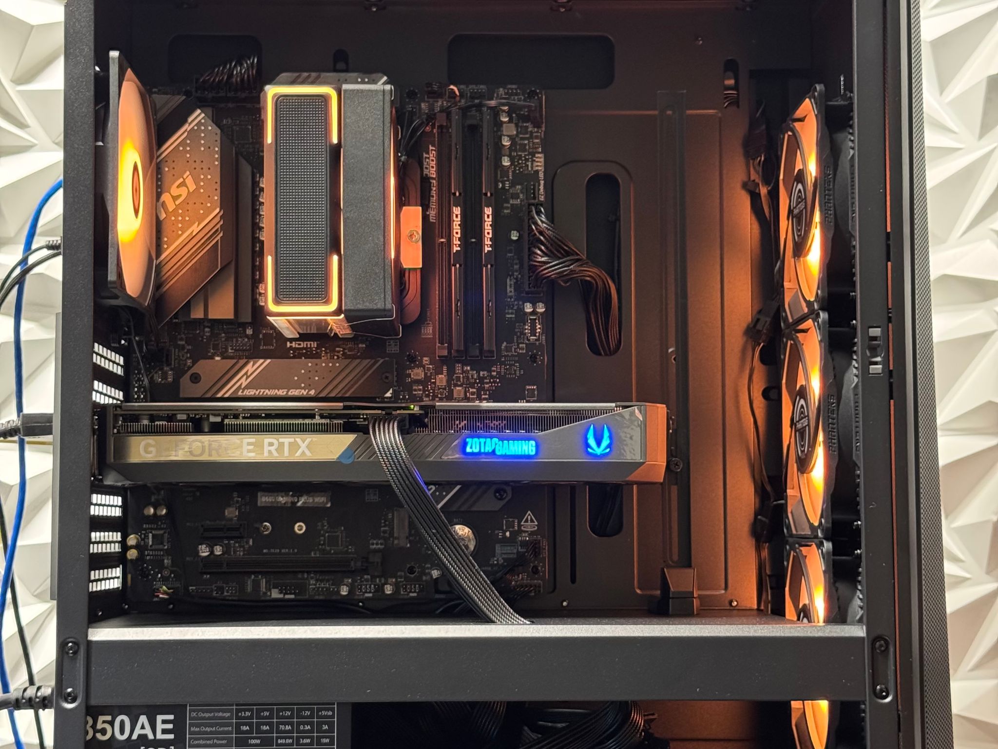 RTX 5070 / Ryzen 7 7700x / 32GB DDR5 / 1TB SSD / Gaming / Streaming / Creator / New With warranty