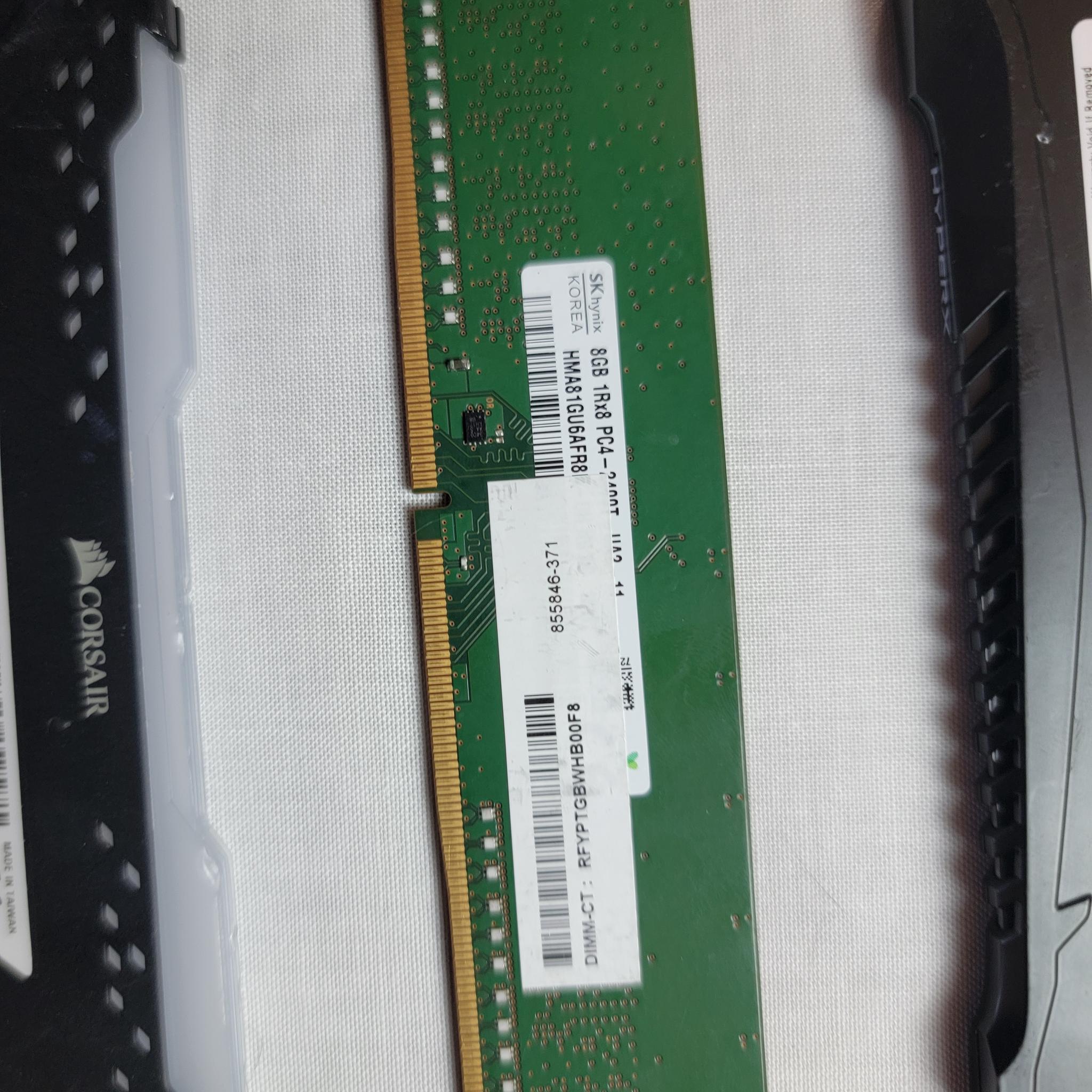 LOT OF (4) DDr4 32gb RAM (FOR PARTS)