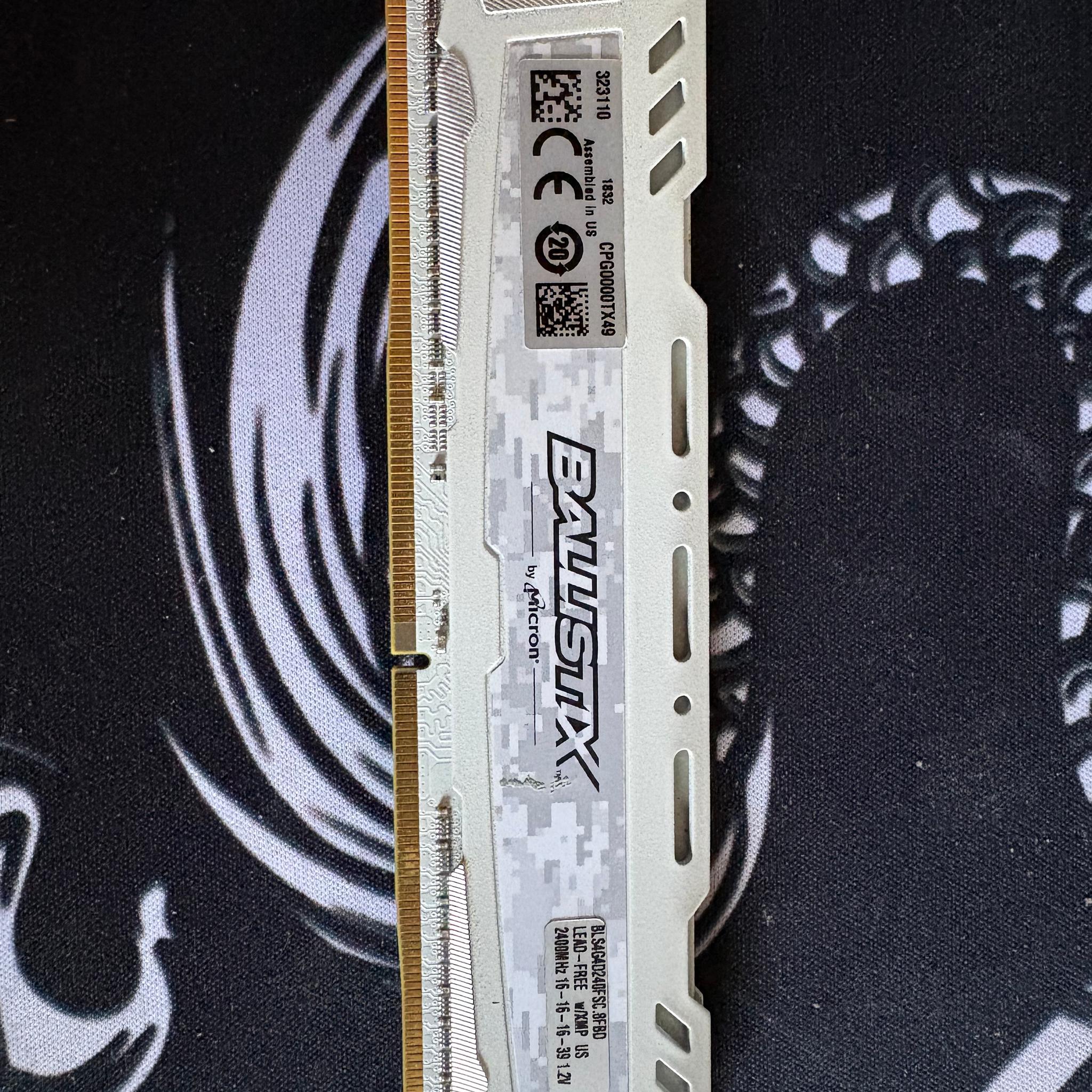 Crucial Ballistix Sport LT 8GB (2x4GB) DDR4-2400 CL16 - White