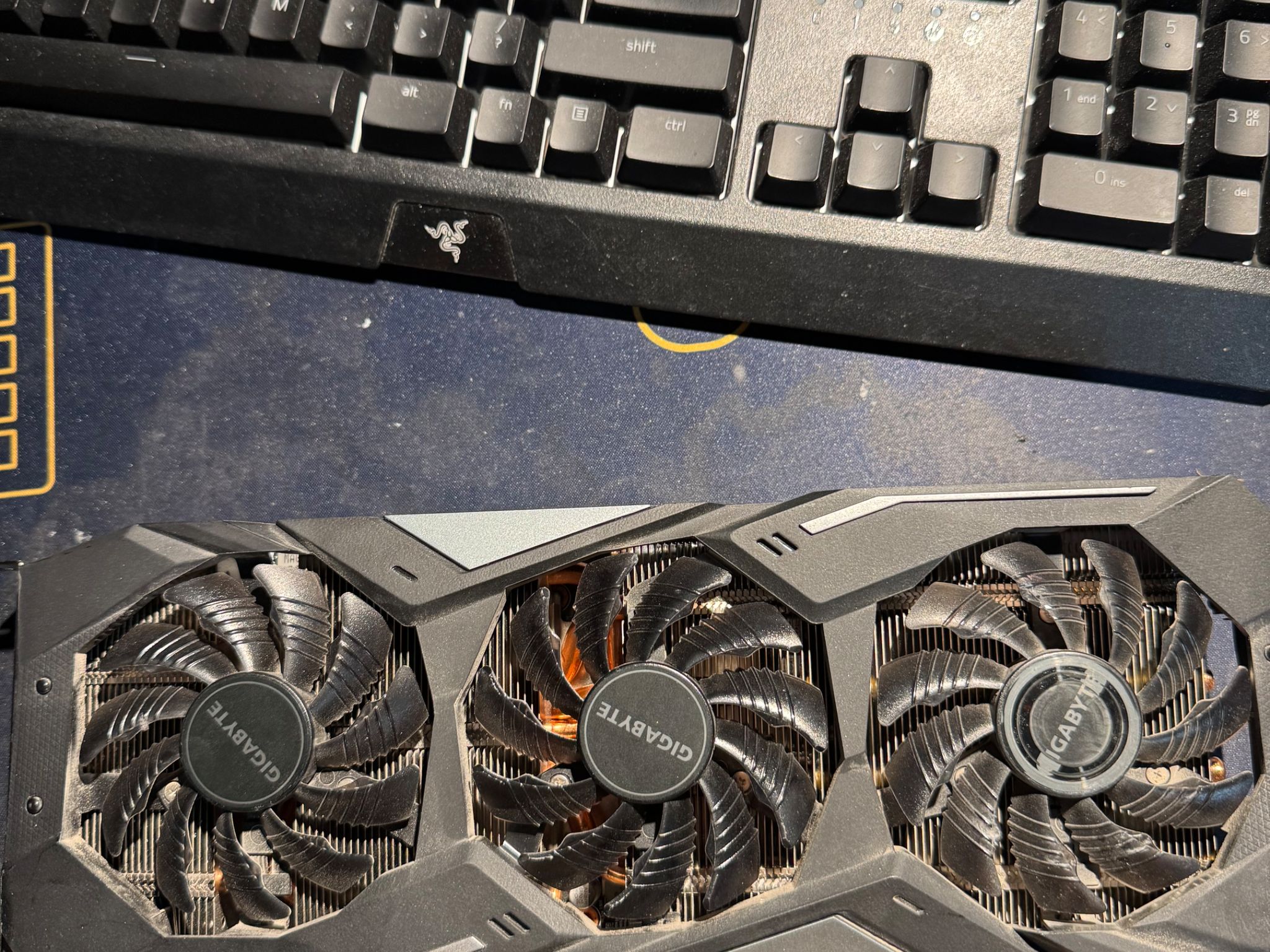 AMD RX 5700 xt 8 gb gigabyte