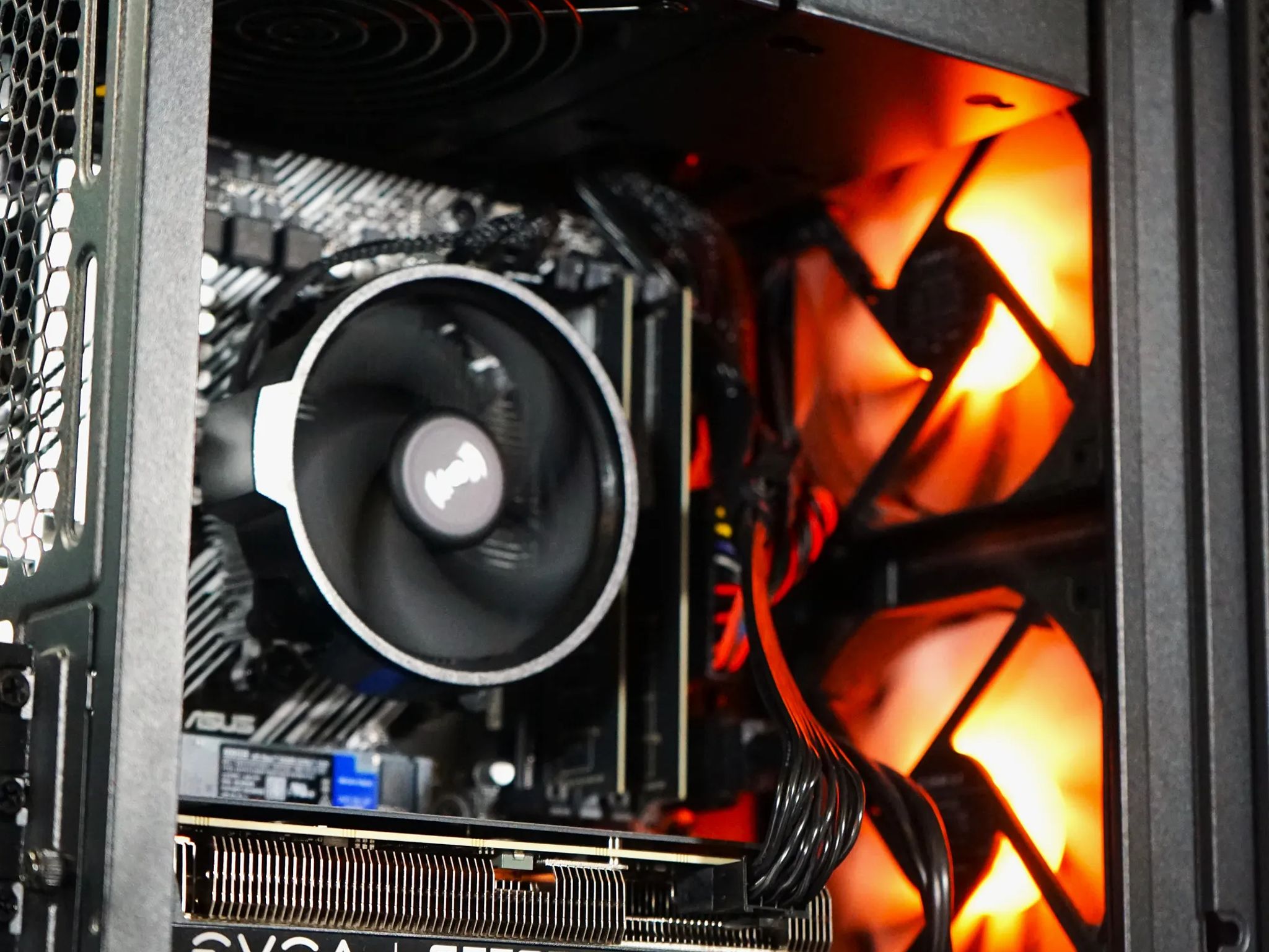 Mid Tier Gaming PC/Desktop!